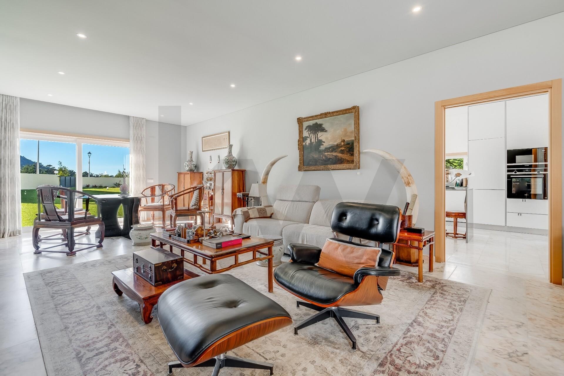 Casa de 3 Dormitorios en Venta en Sintra - Lisboa - Portugal - 1