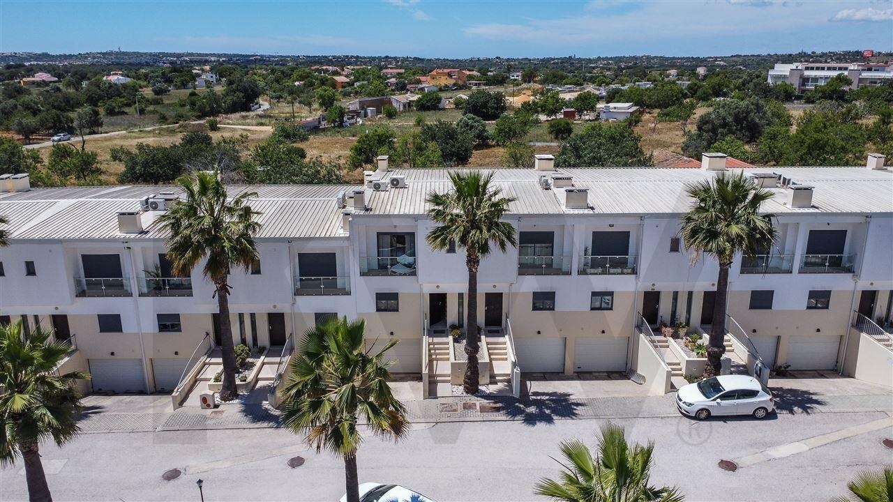 Moradia T3 à Venda em Albufeira - Algarve - Portugal - 2