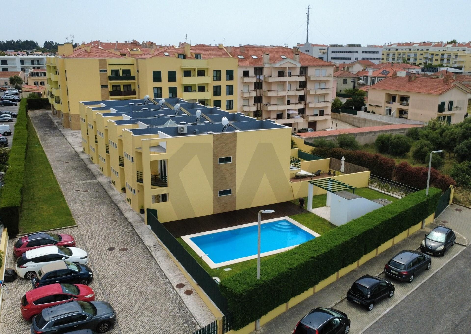 Moradia T3 à Venda em Alcabideche - Lisboa - Portugal - 1