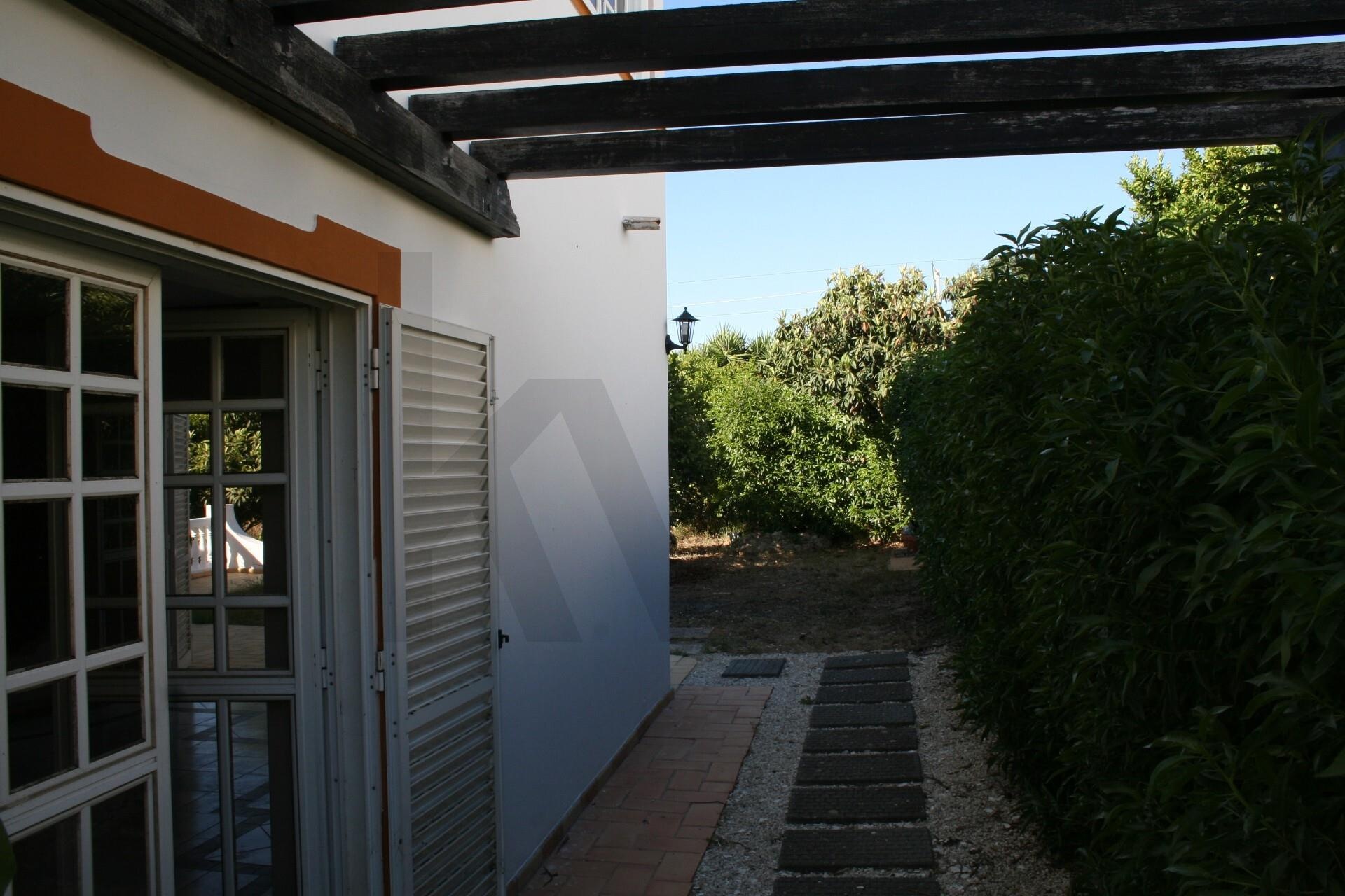 Moradia T3 à Venda em Alvor - Algarve - Portugal - 6