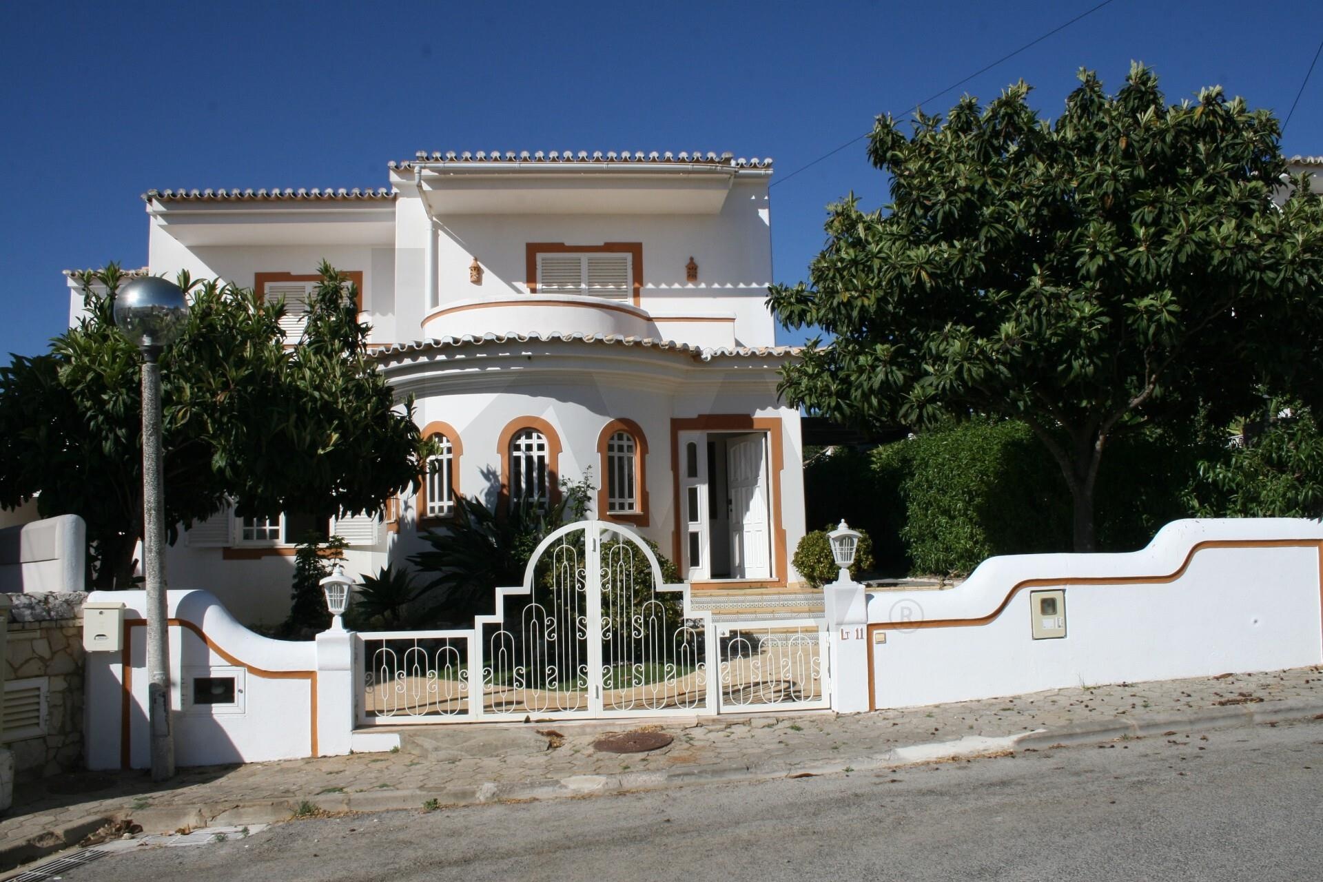 Moradia T3 à Venda em Alvor - Algarve - Portugal - 8