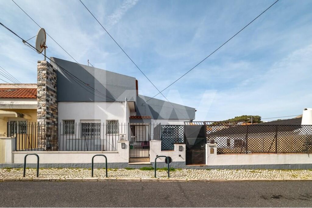 Moradia T3 à Venda em Cascais - Lisboa - Portugal - 1
