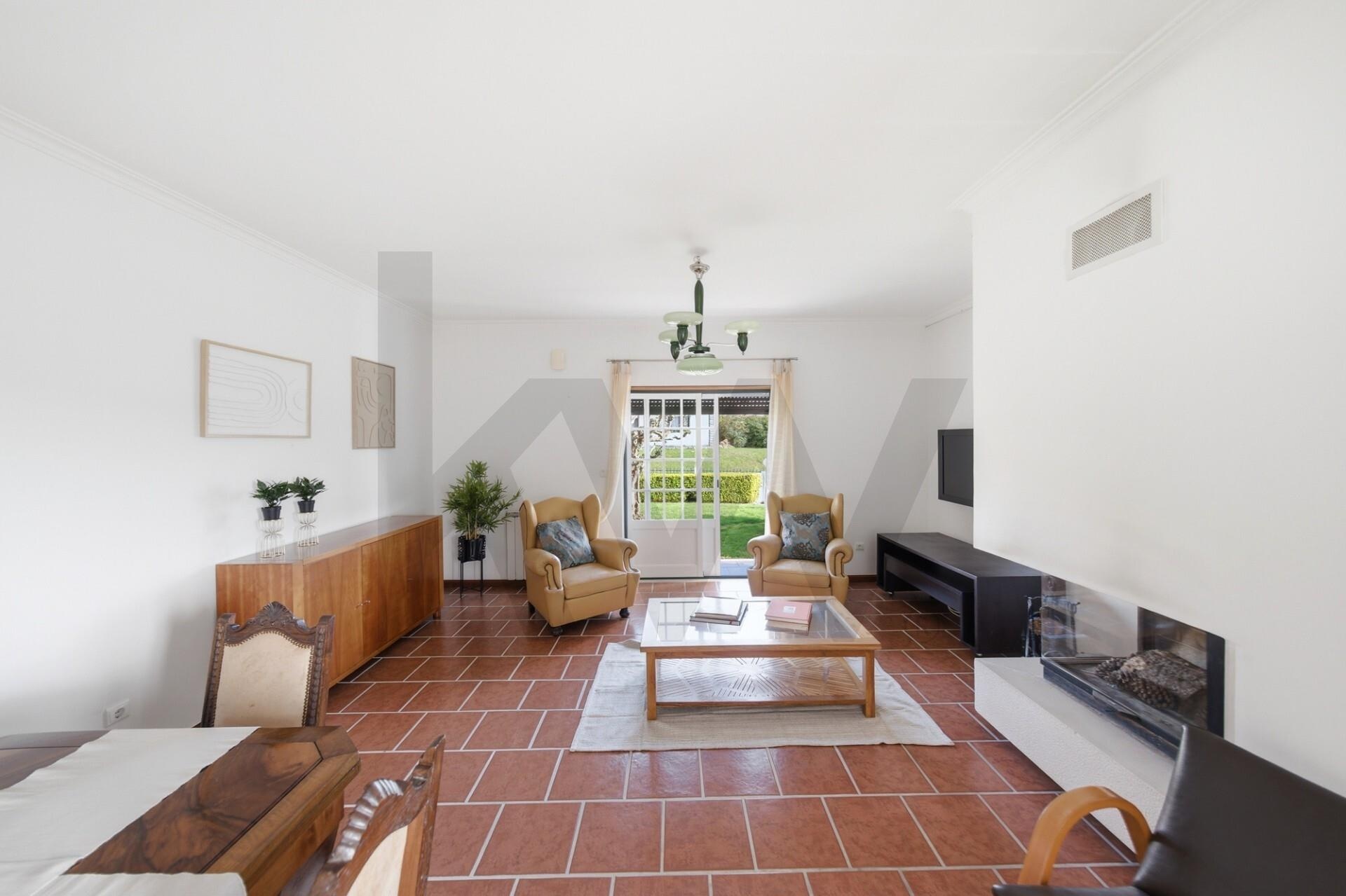 Moradia T3 à Venda em Lourinhã - Lisboa - Portugal - 1