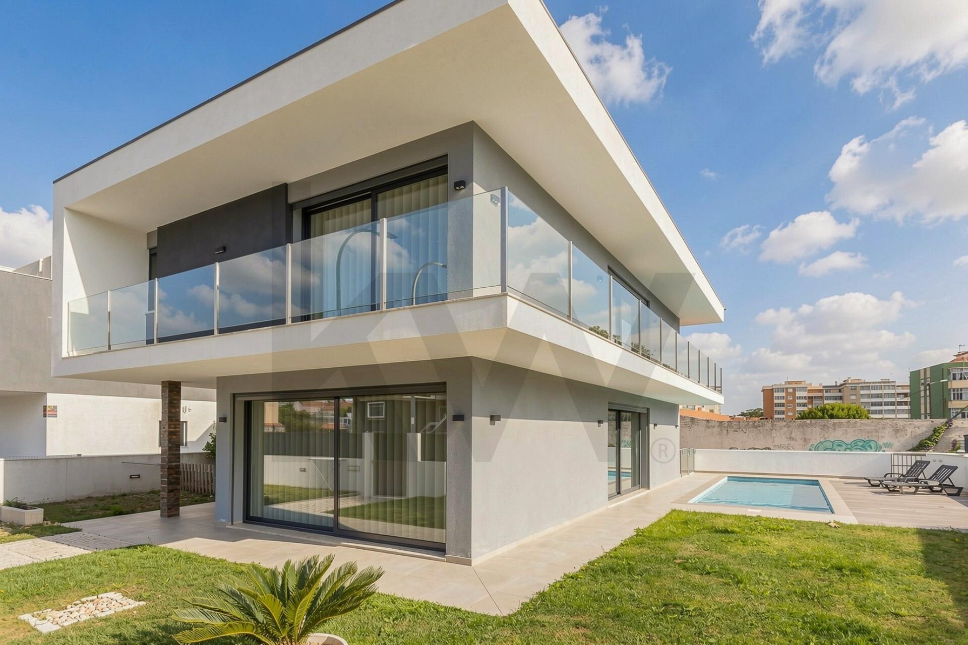 Moradia T3 à Venda em Mem Martins - Lisboa - Portugal - 4