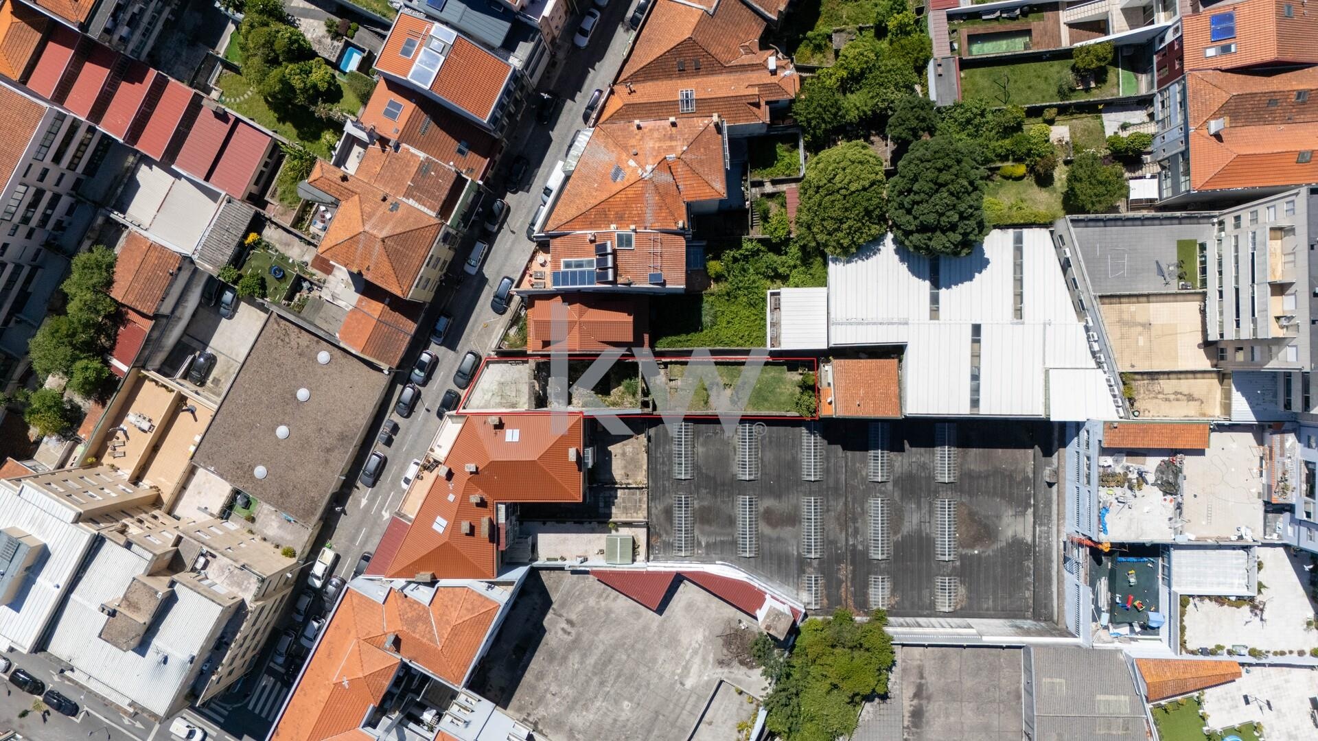 Moradia T3 à Venda em Porto - Portugal - 3