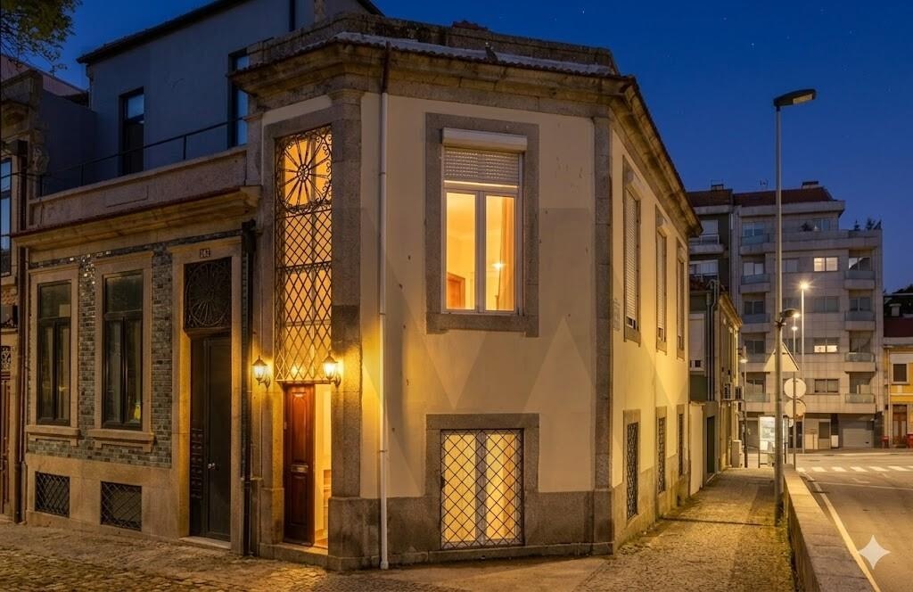 Moradia T3 à Venda em Porto - Portugal - 1