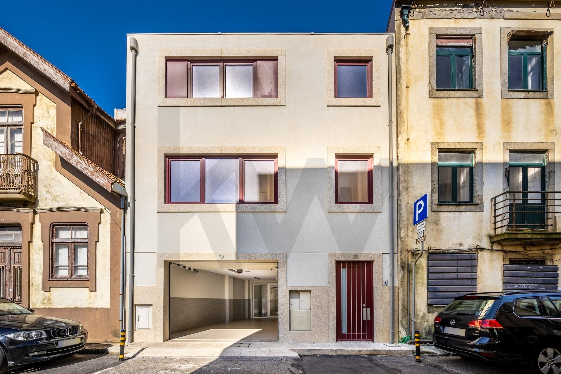 Moradia T3 à Venda em Porto - Portugal - 3