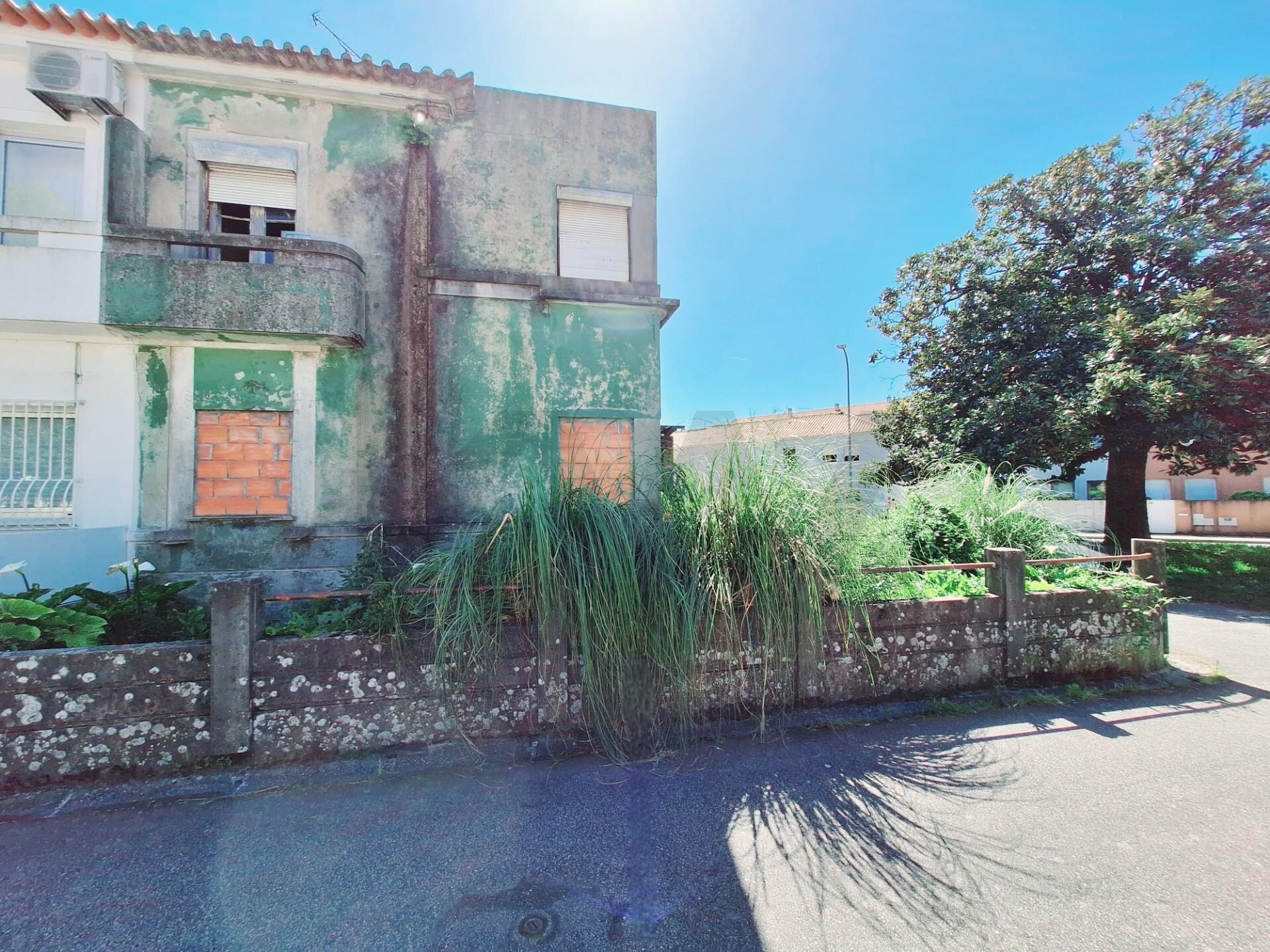 Moradia T3 à Venda em Porto - Portugal - 4