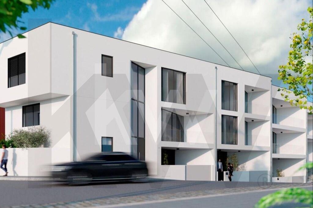 Moradia T3 na Planta à Venda em Porto - Portugal - 3
