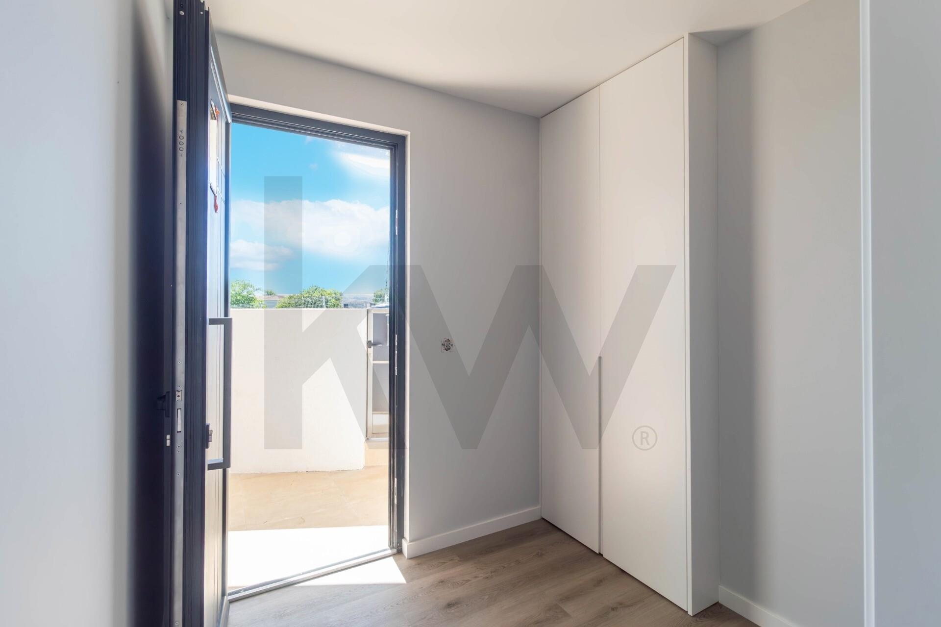 Moradia T3 à Venda em Porto - Portugal - 7