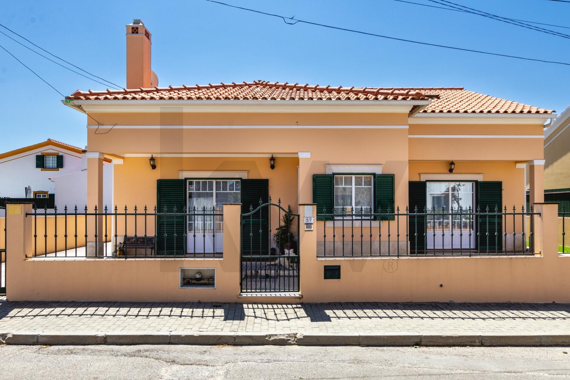 Moradia T3 à Venda em Setúbal - Portugal - 1