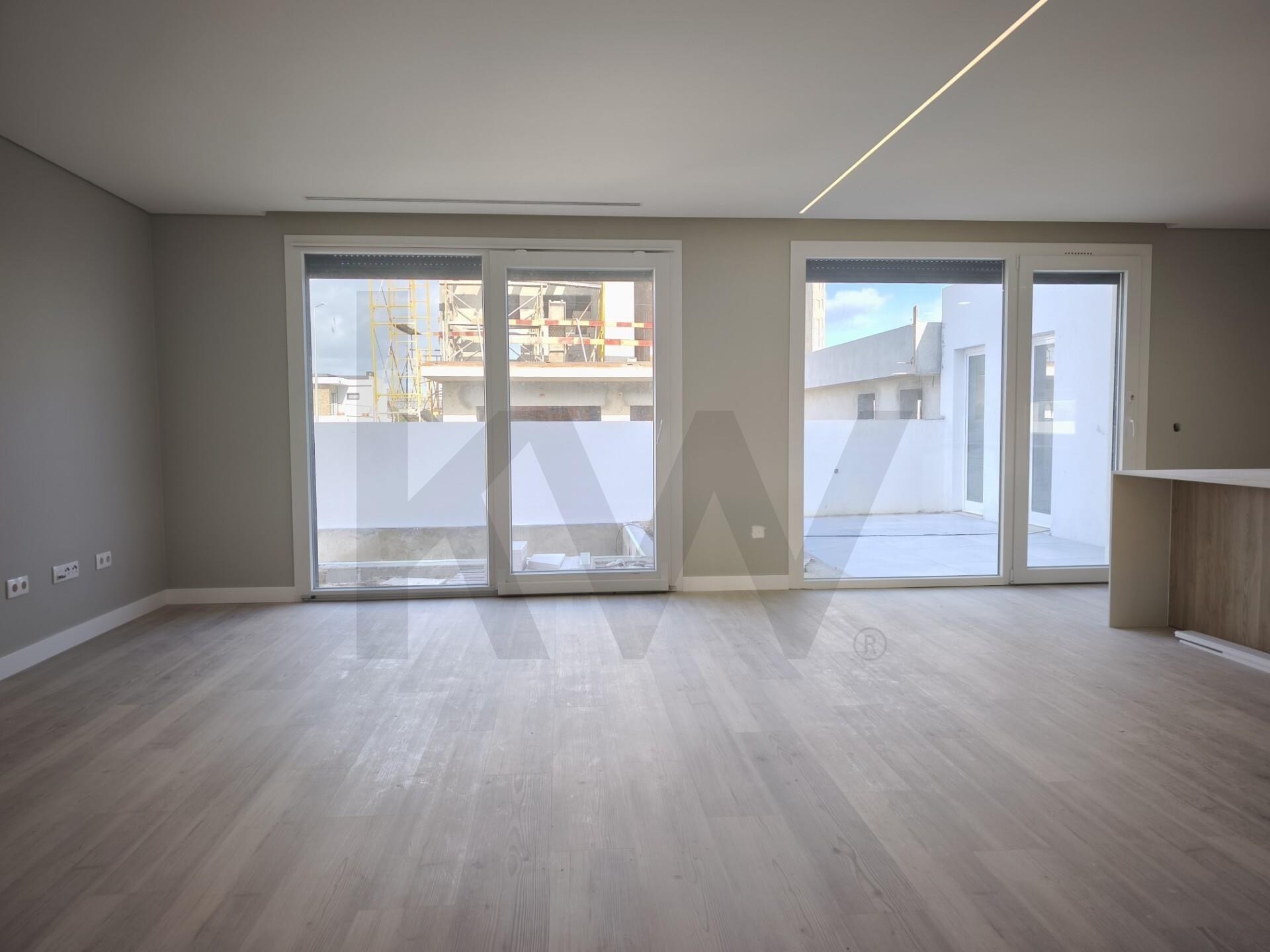 Moradia T3 na Planta à Venda em Setúbal - Portugal - 3