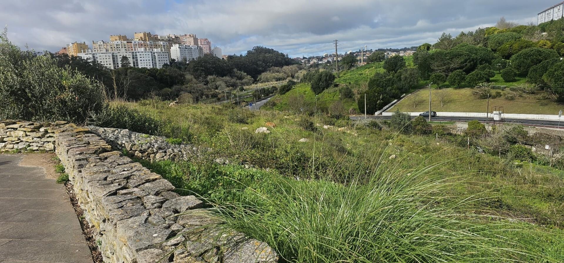 Moradia T4 à Venda em Agualva-Cacém - Lisboa - Portugal - 2