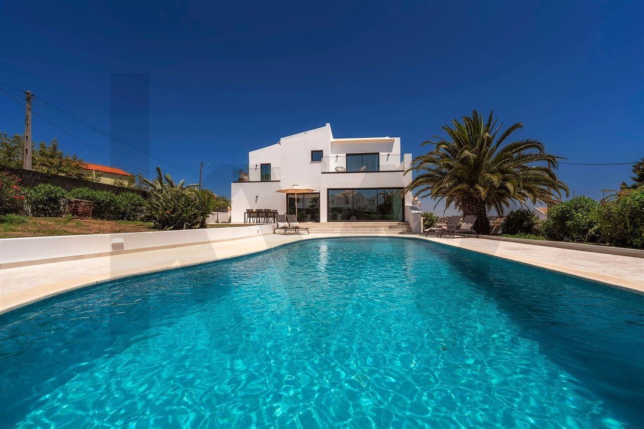 Moradia T4 à Venda em Albufeira - Algarve - Portugal - 1
