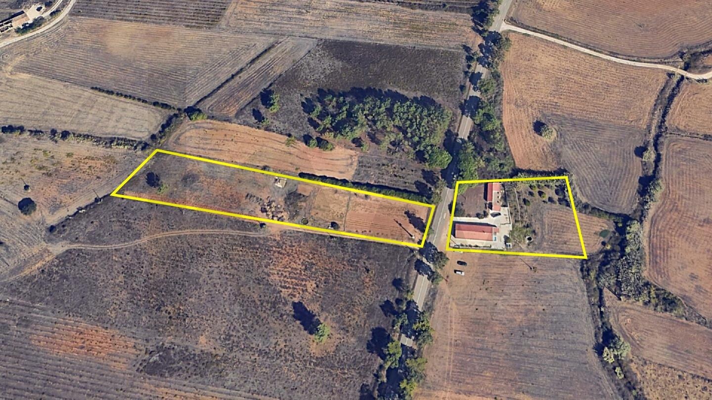 Casa de 4 Dormitorios en Venta en Aljezur, Algarve, Portugal - 1