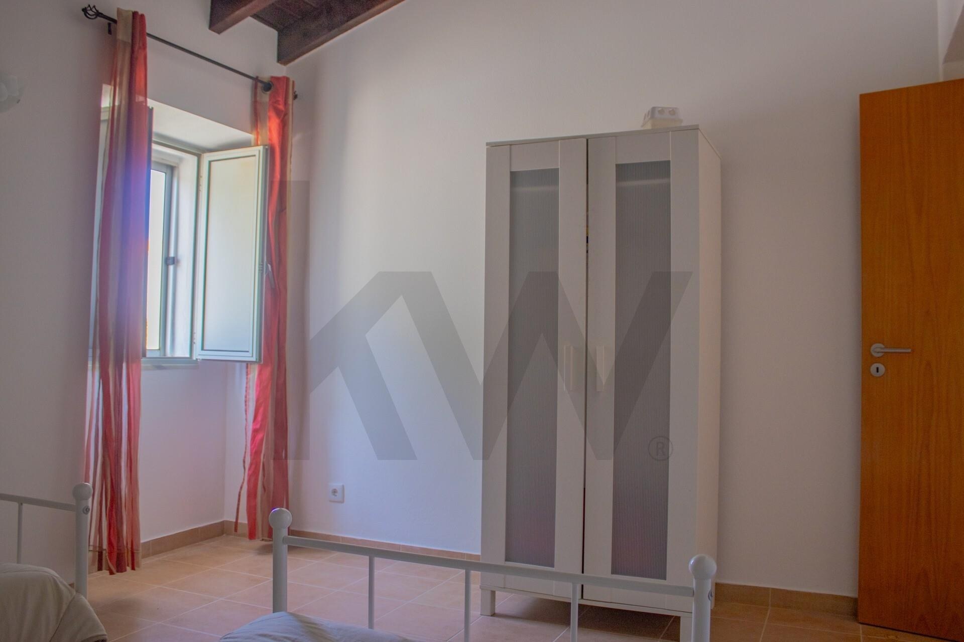 Casa de 4 Dormitorios en Venta en Aljezur, Algarve, Portugal - 6