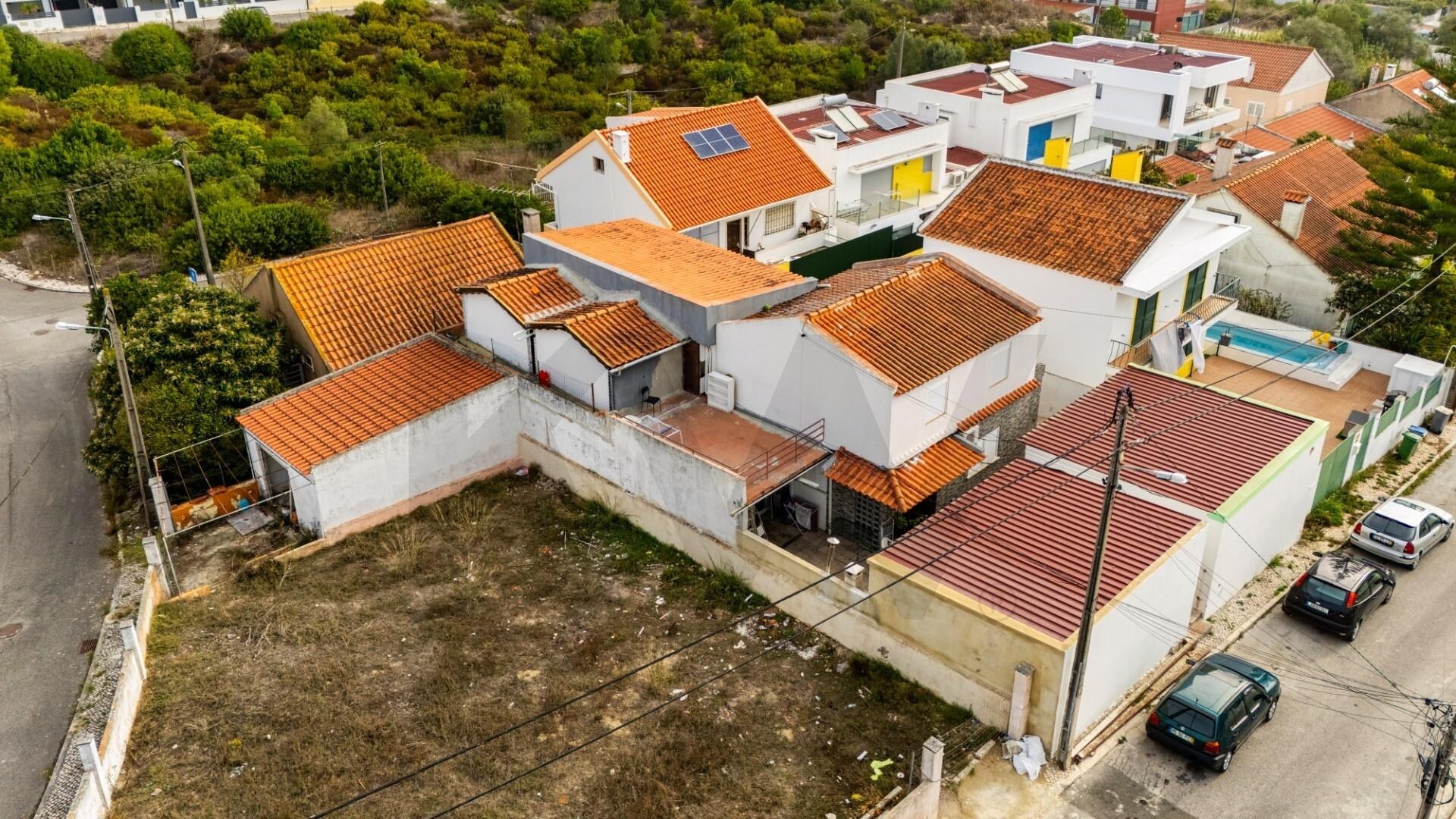 Moradia T4 à Venda em Almada - Setúbal - Portugal - 2
