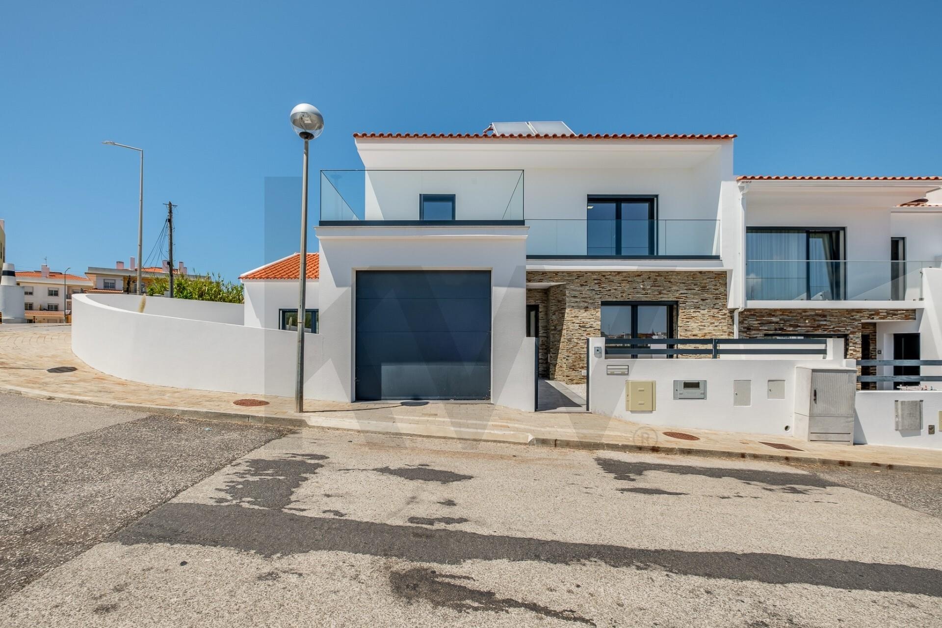 Moradia T4 à Venda em Ericeira - Lisboa - Portugal - 1