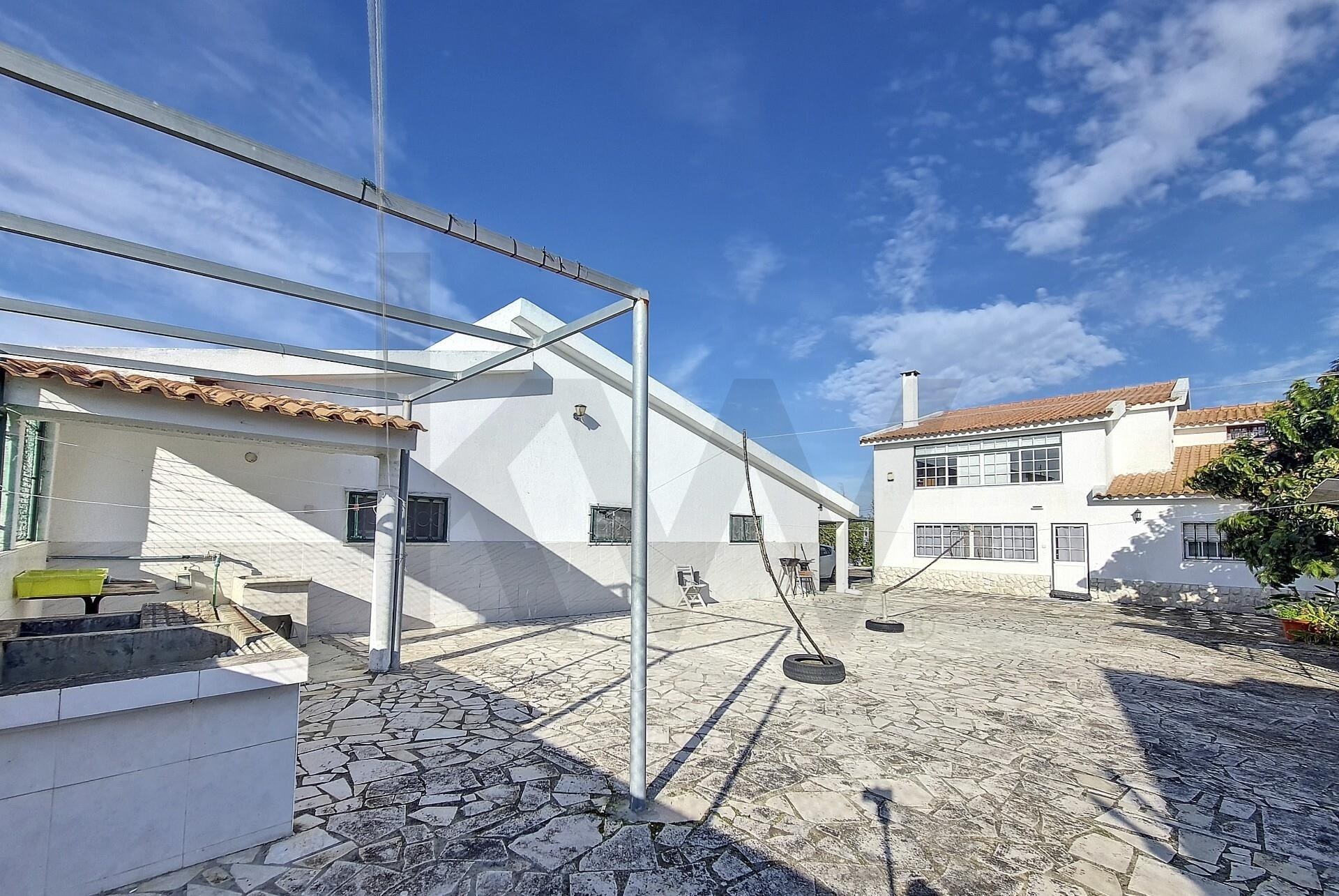 Moradia T4 à Venda em Pinhal Novo - Setúbal - Portugal - 2