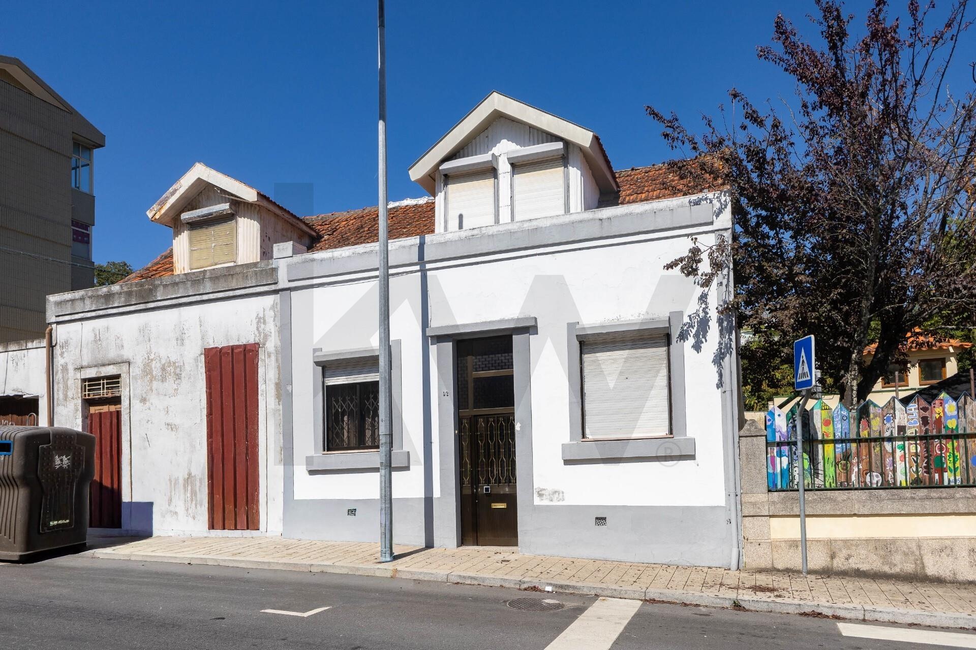 Moradia T4 à Venda em Porto - Portugal - 1