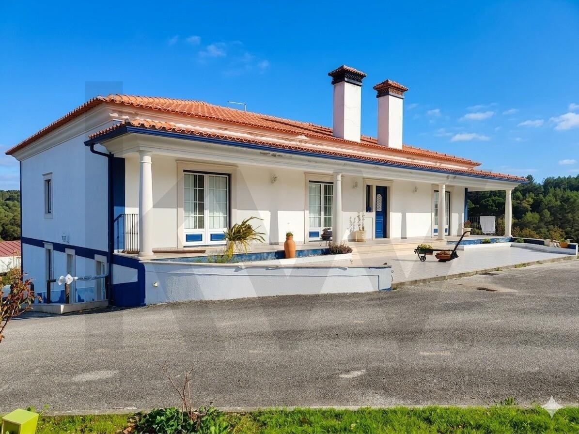 Casa de 4 Dormitorios en Venta en Santarém - Portugal - 1