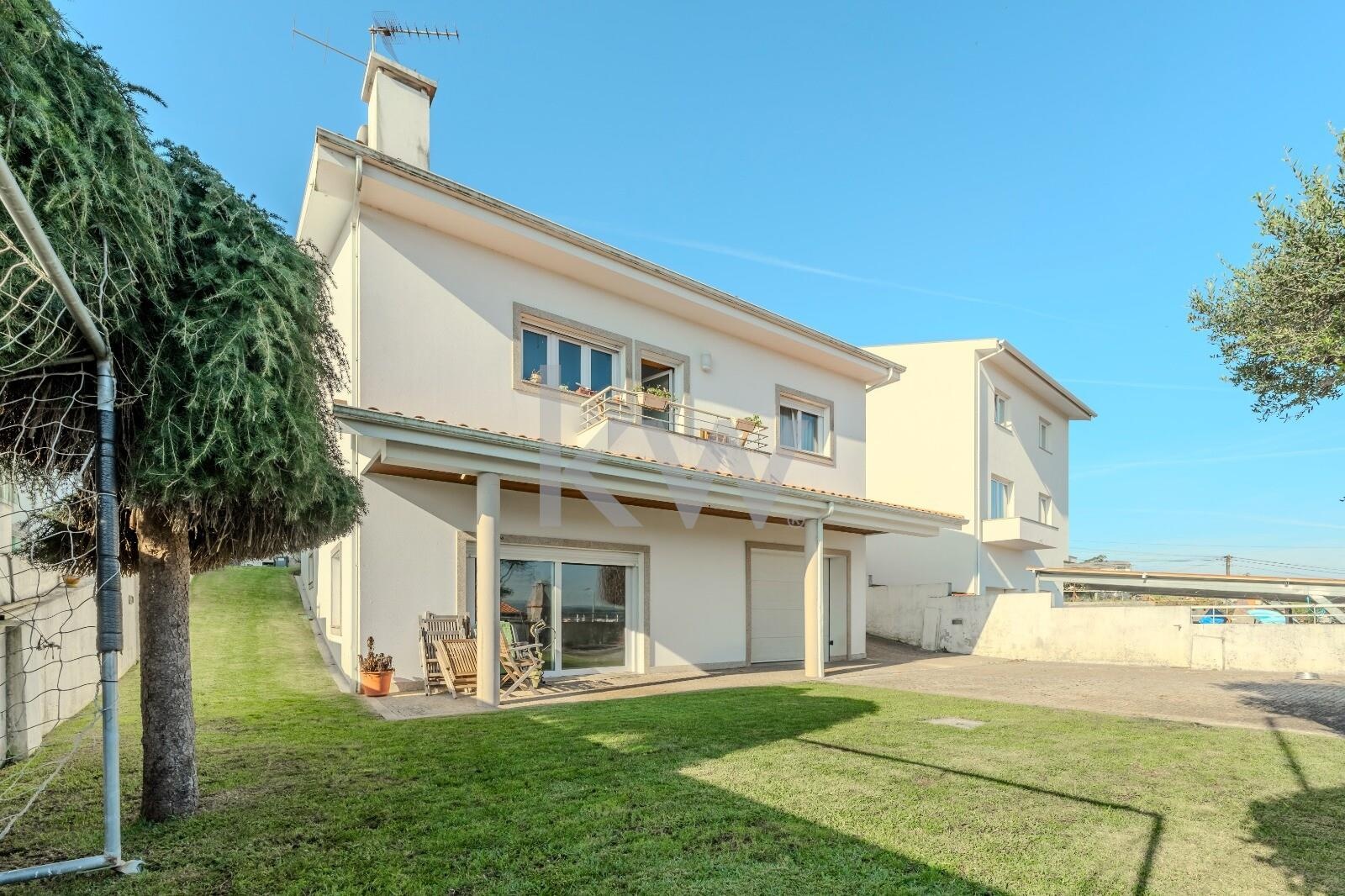 Moradia T4 à Venda em Vila Do Conde - Porto - Portugal - 1