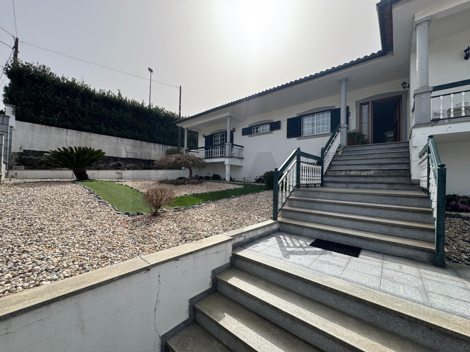 Moradia T4 à Venda em Viseu - Portugal - 3