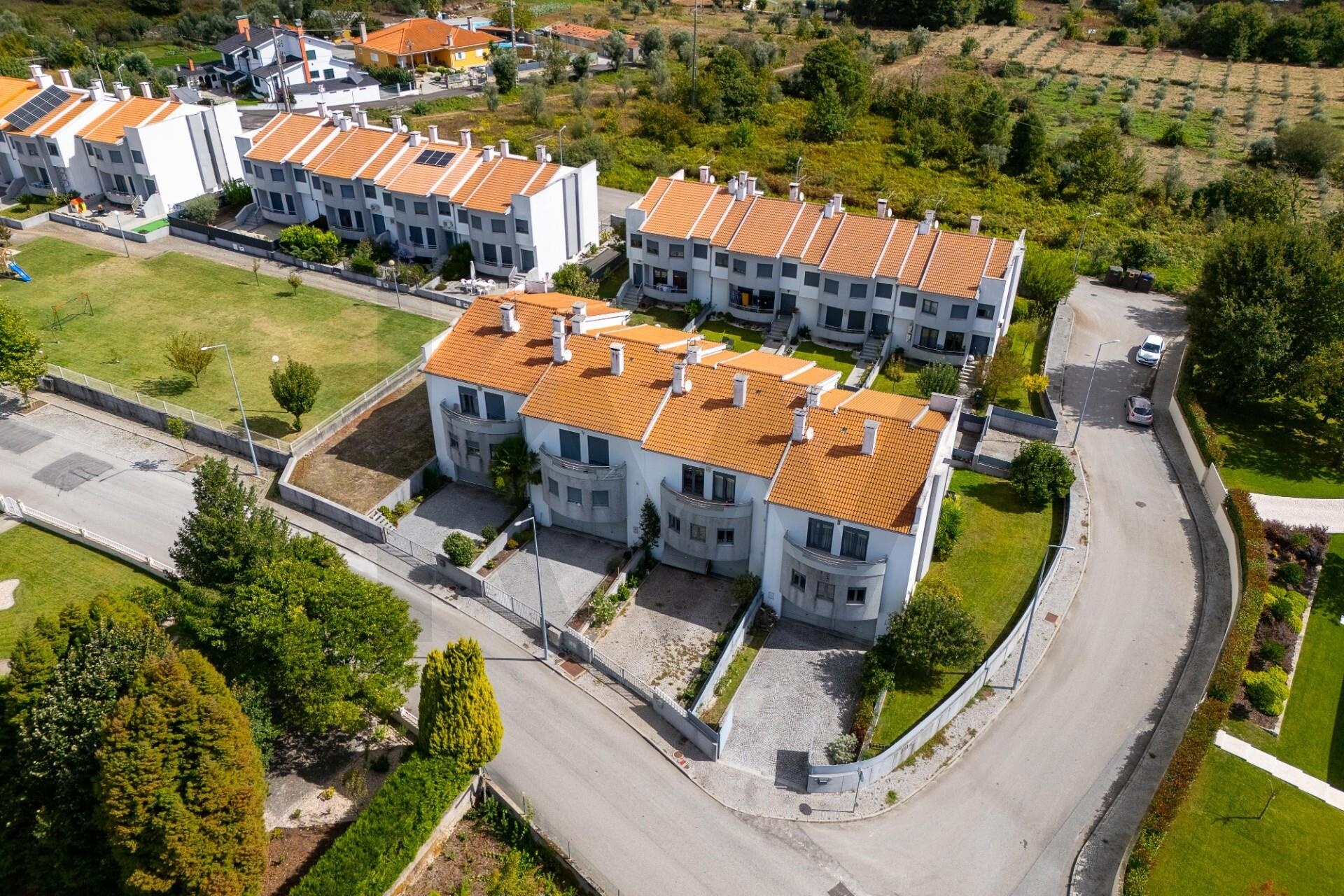 Maison 4 chambres à Vendre à Viseu - Portugal - 2