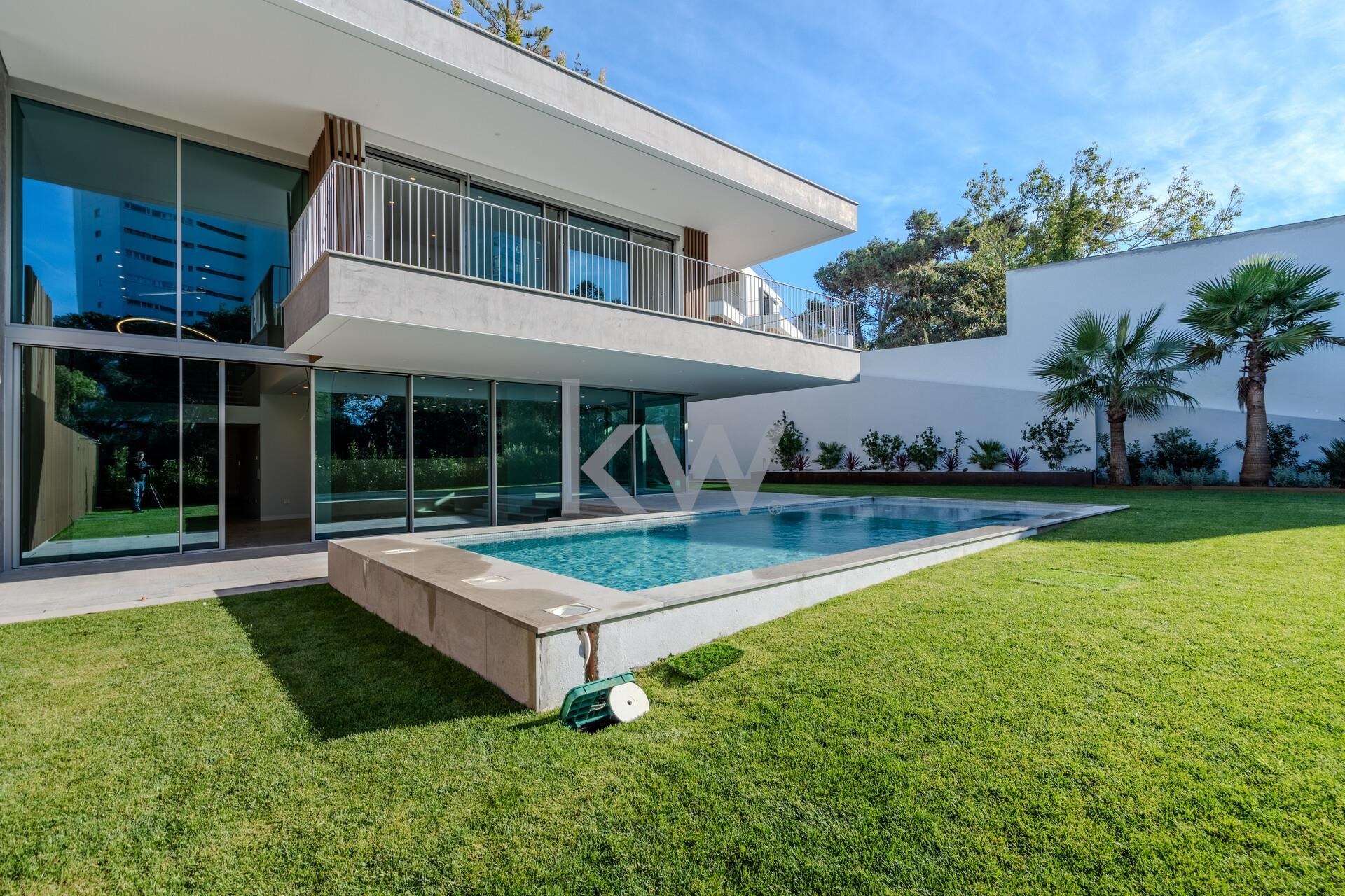 Moradia T4 na Planta à Venda em Cascais - Lisboa - Portugal - 3