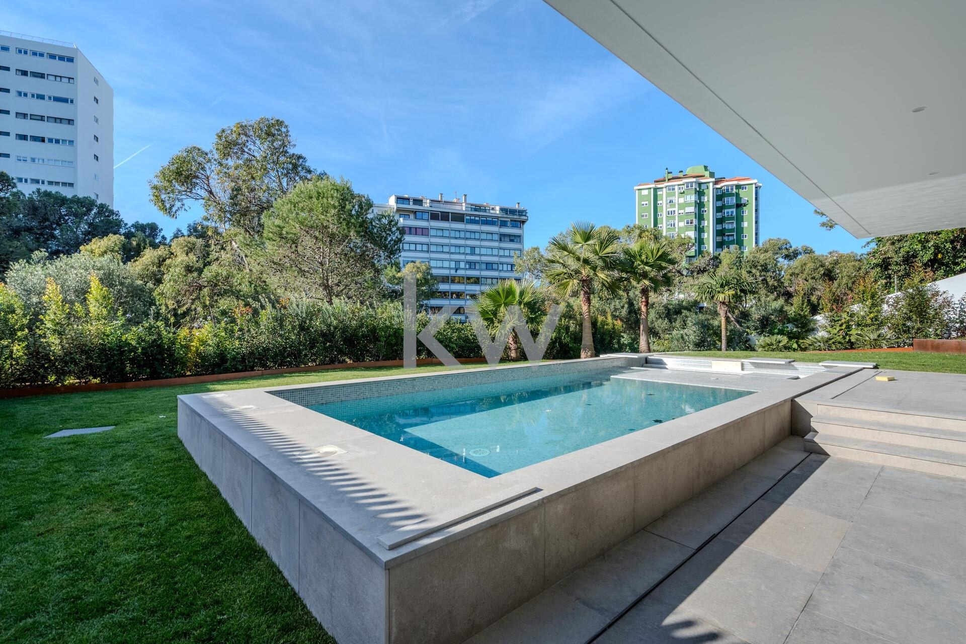 Moradia T4 na Planta à Venda em Cascais - Lisboa - Portugal - 8