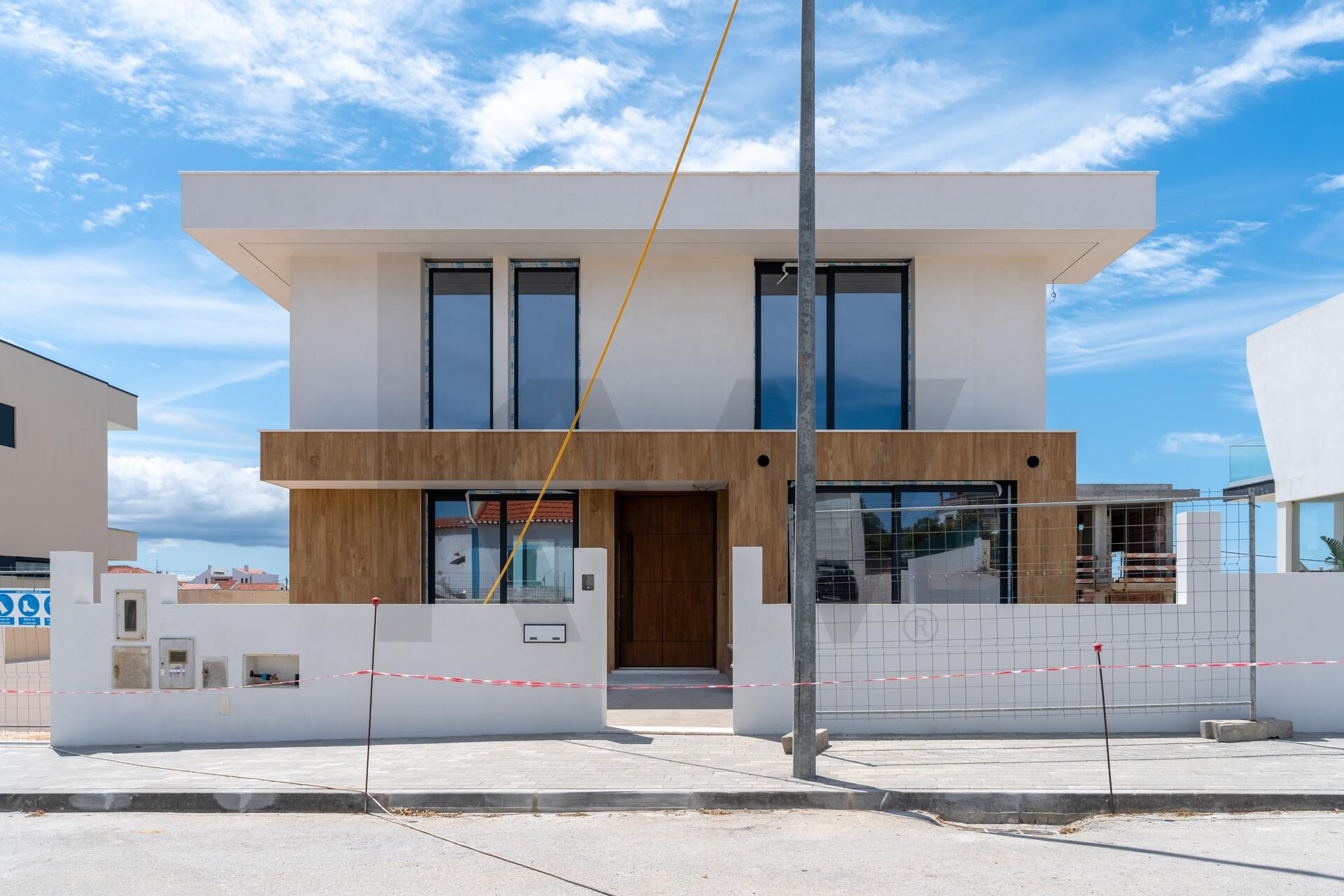 Moradia T4 na Planta à Venda em Ericeira - Lisboa - Portugal - 1