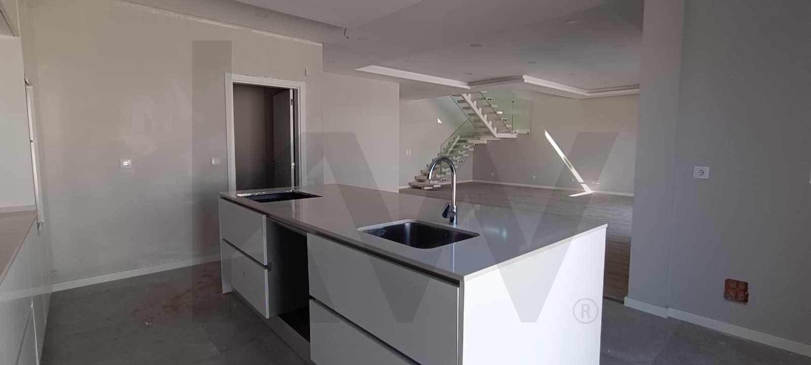 Moradia T4 na Planta à Venda em Setúbal - Portugal - 6