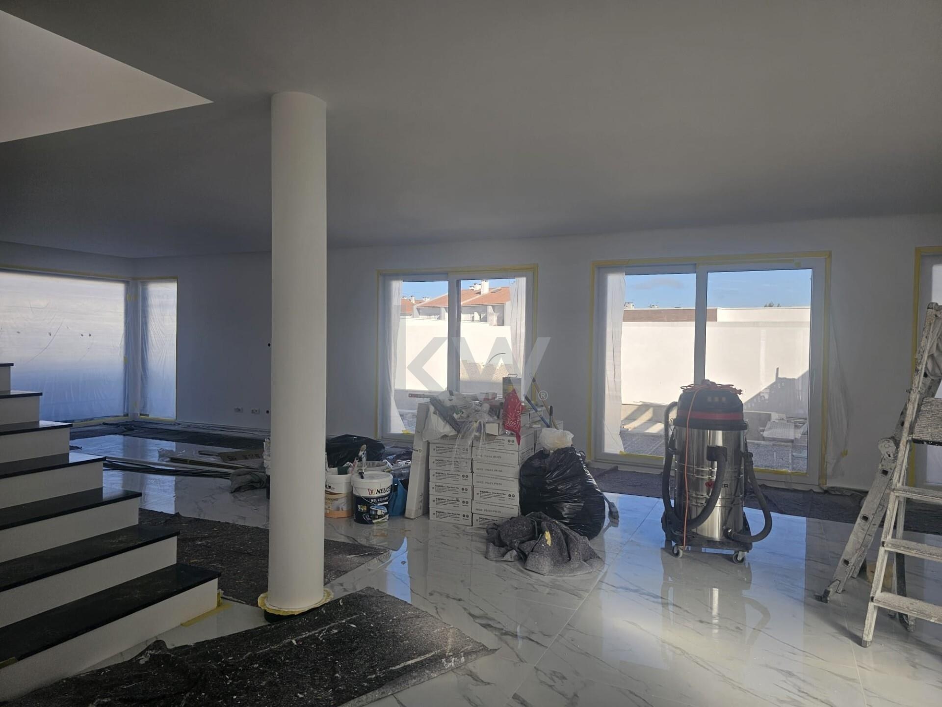Moradia T4 na Planta à Venda em Setúbal - Portugal - 7