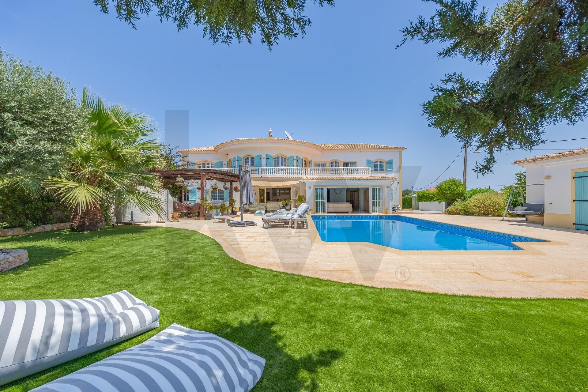 Moradia T5+ à Venda em Albufeira - Algarve - Portugal - 1