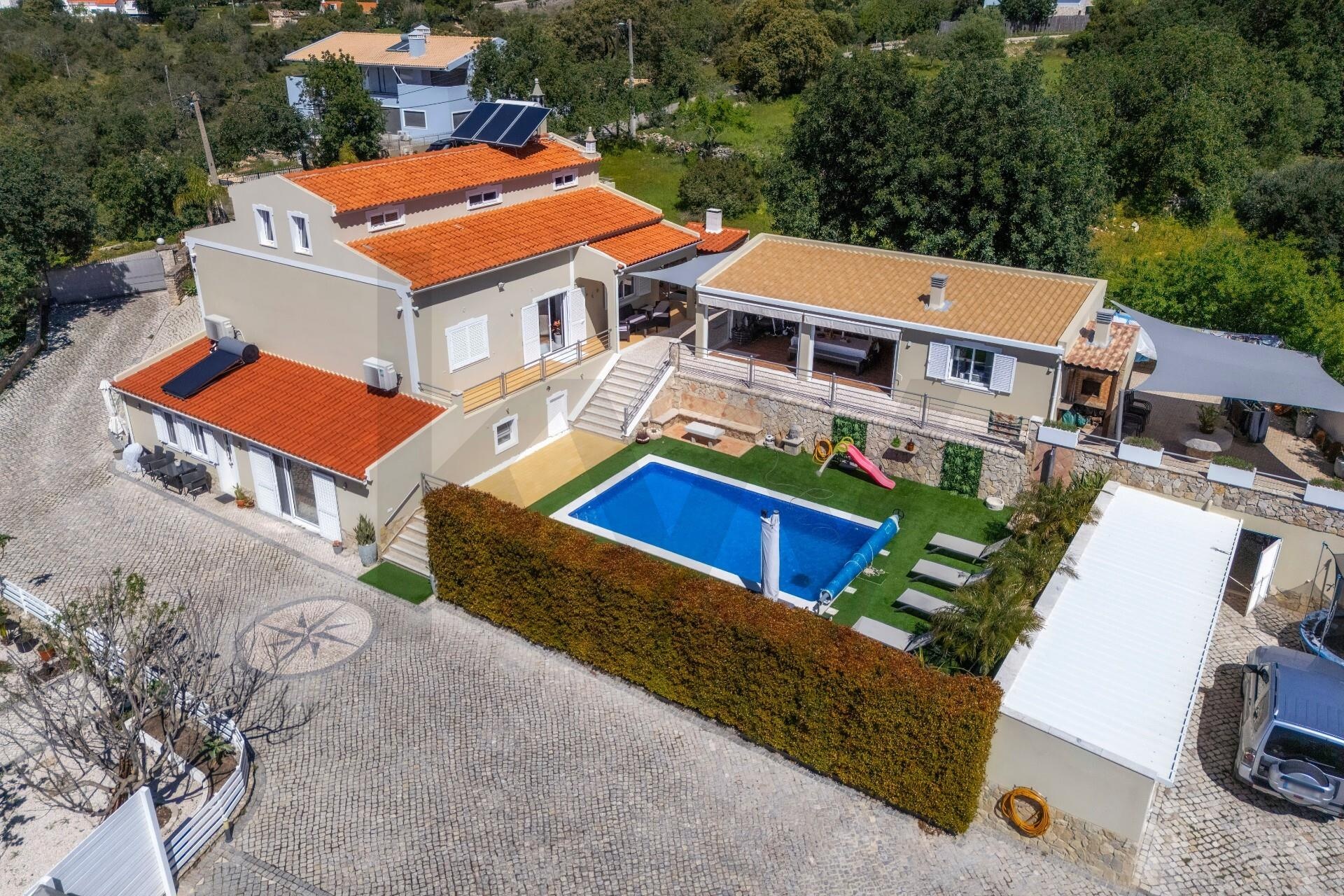 Moradia T5+ à Venda em Loulé - Algarve - Portugal - 2