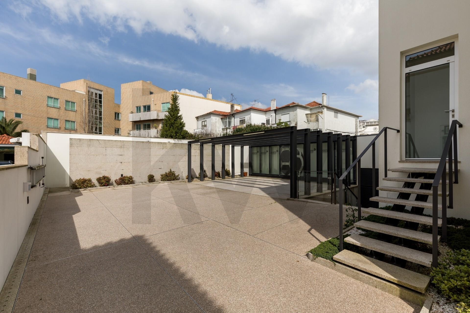 Moradia T5+ à Venda em Porto - Portugal - 5