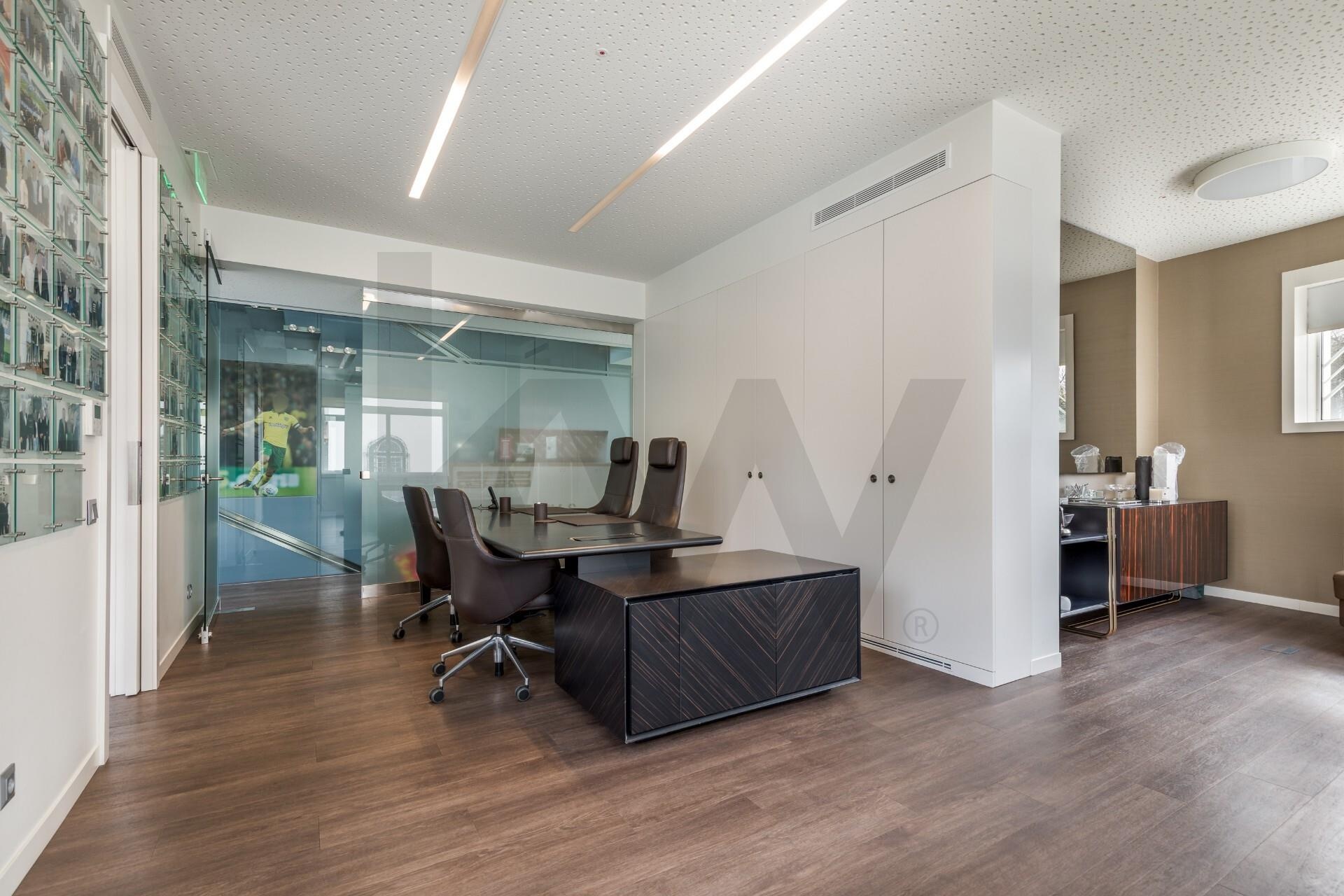 Moradia T5+ à Venda em Porto - Portugal - 8