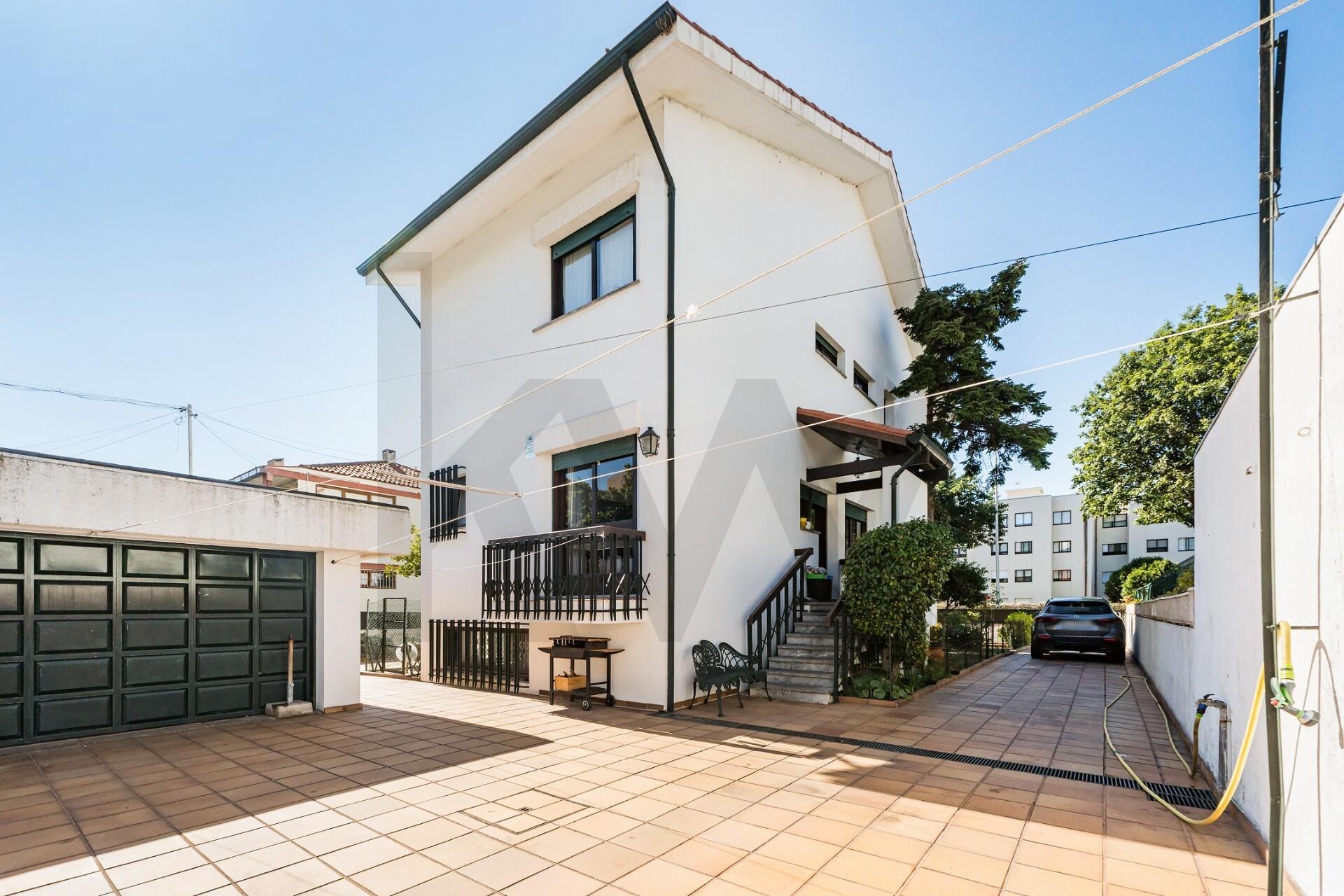 Moradia T5+ à Venda em Porto - Portugal - 3