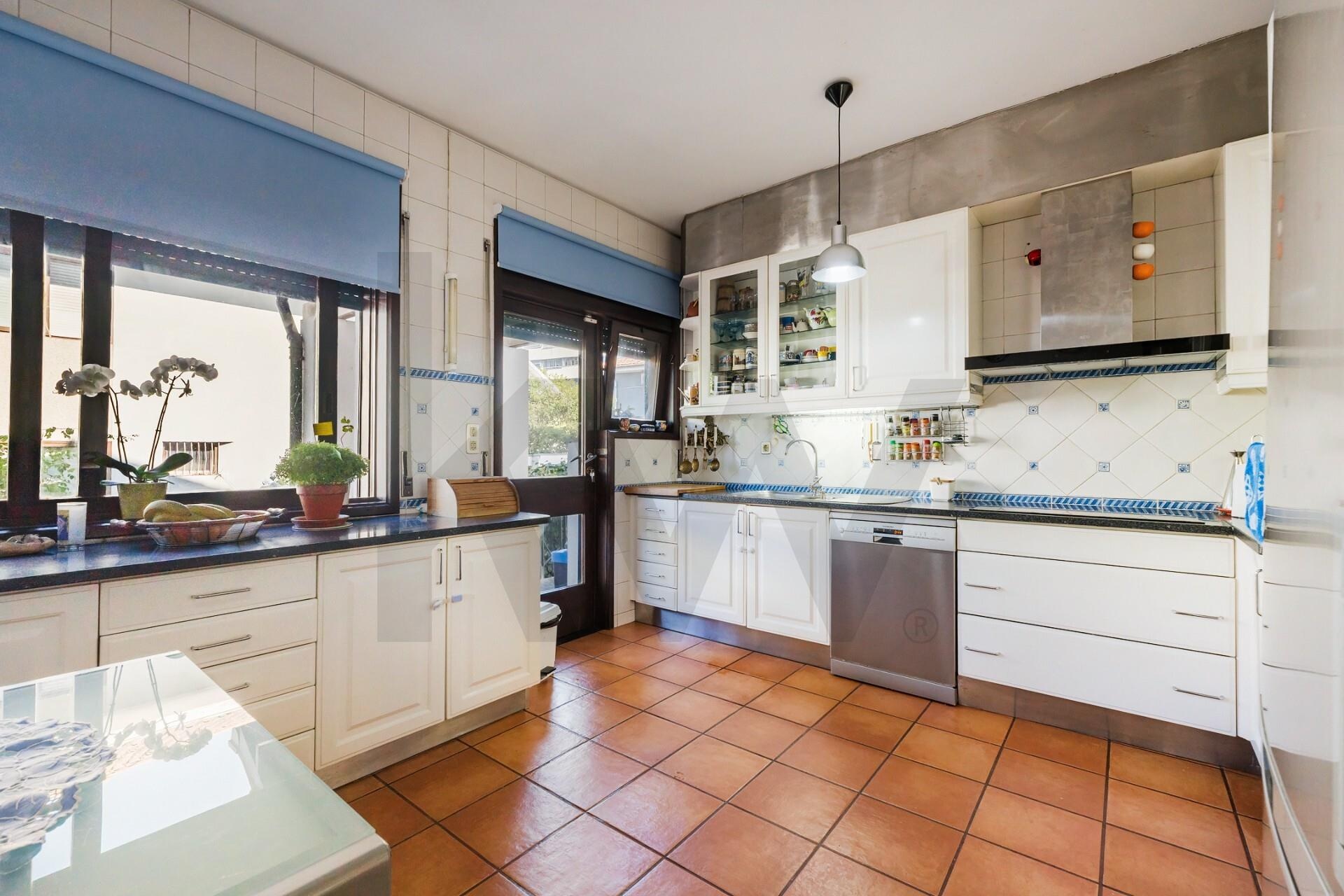 Moradia T5+ à Venda em Porto - Portugal - 5