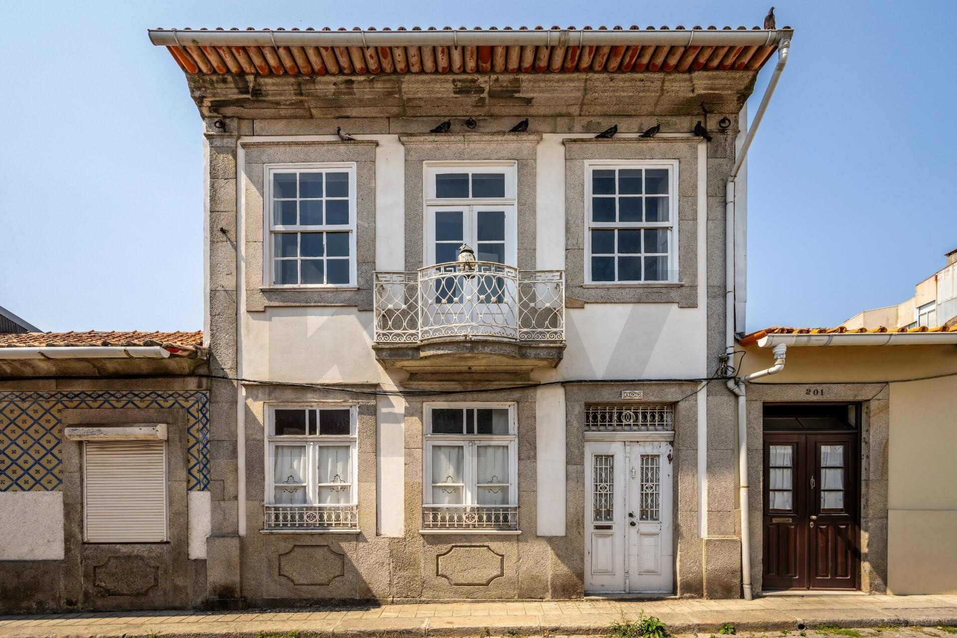 Moradia T5+ à Venda em Porto - Portugal - 1