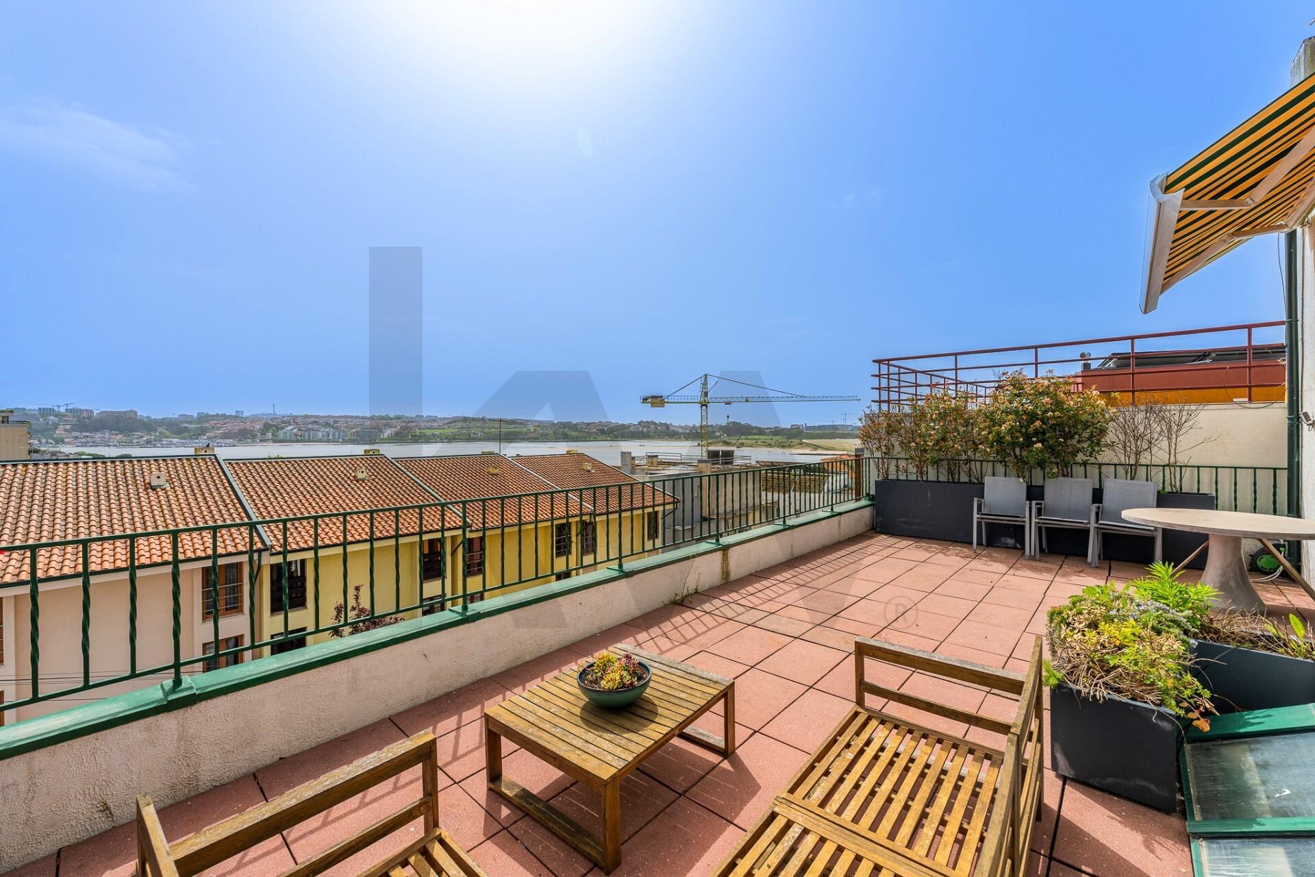 Moradia T5+ à Venda em Porto - Portugal - 2