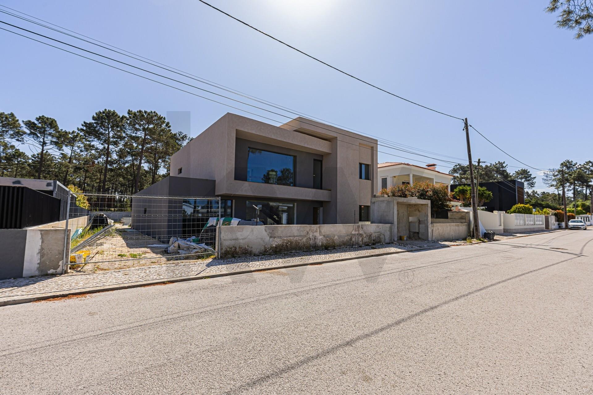 Moradia T5+ na Planta à Venda em Seixal - Portugal - 7