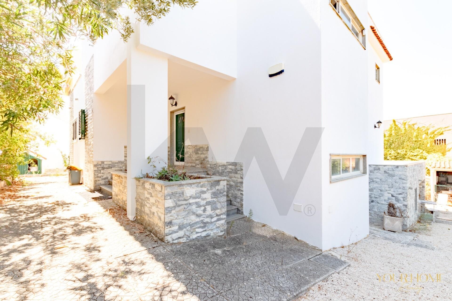 Moradia T5+ à Venda em Alcabideche - Lisboa - Portugal - 3