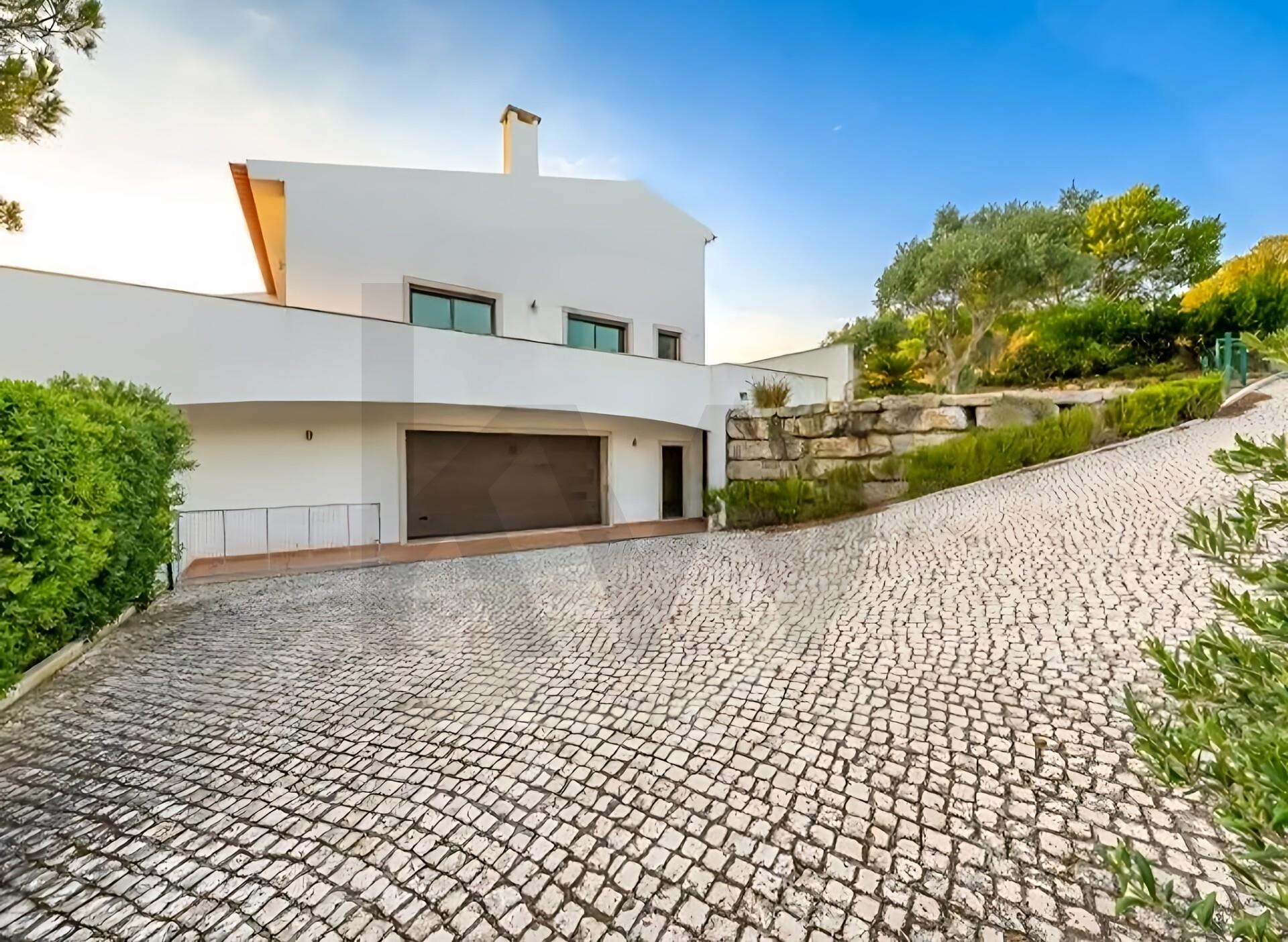 Moradia T5+ à Venda em Alcabideche - Lisboa - Portugal - 2