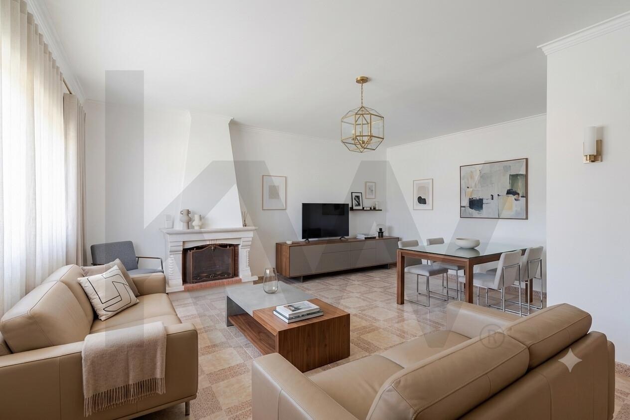 Moradia T5+ à Venda em Almada - Setúbal - Portugal - 3