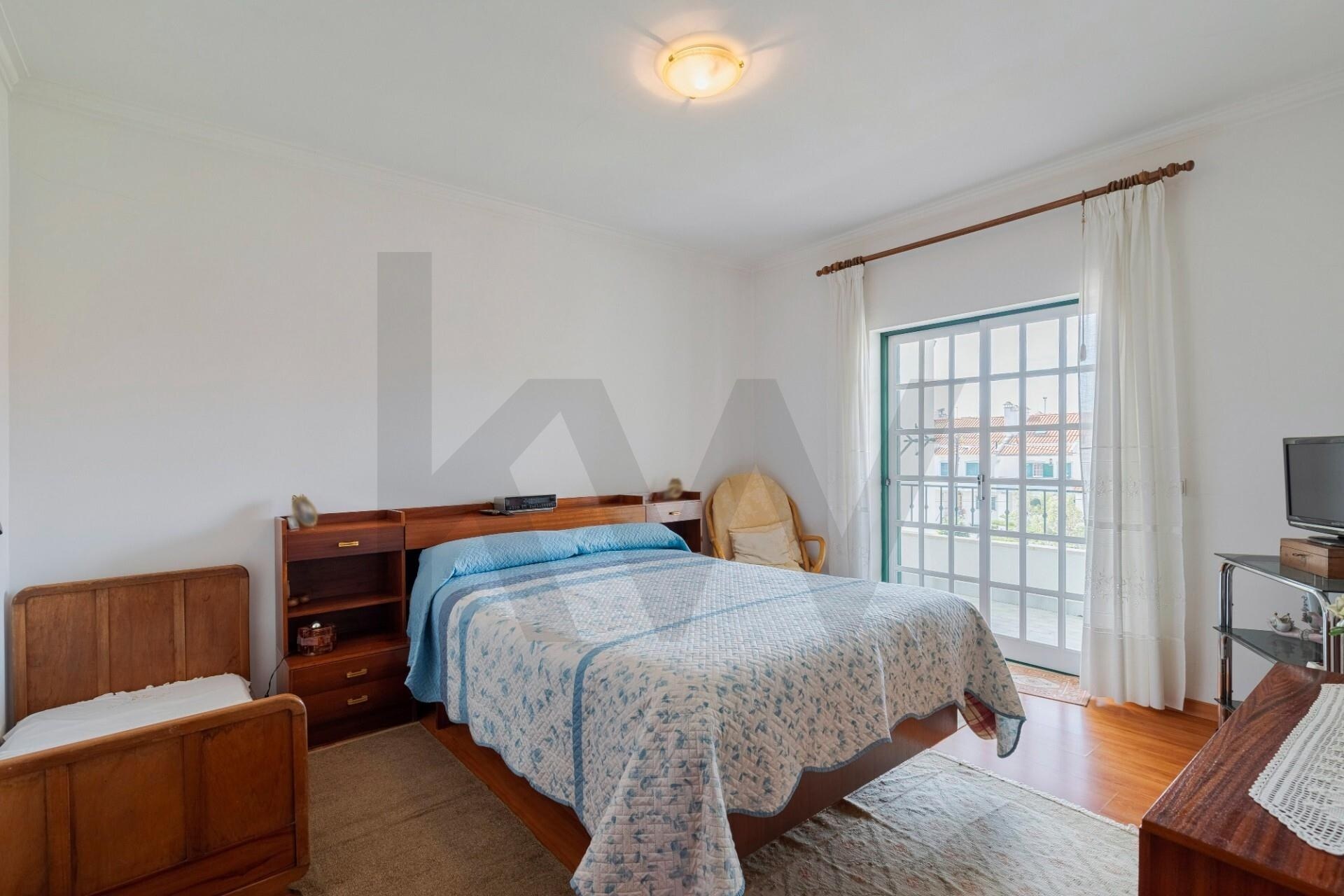 Moradia T5+ à Venda em Almada - Setúbal - Portugal - 5