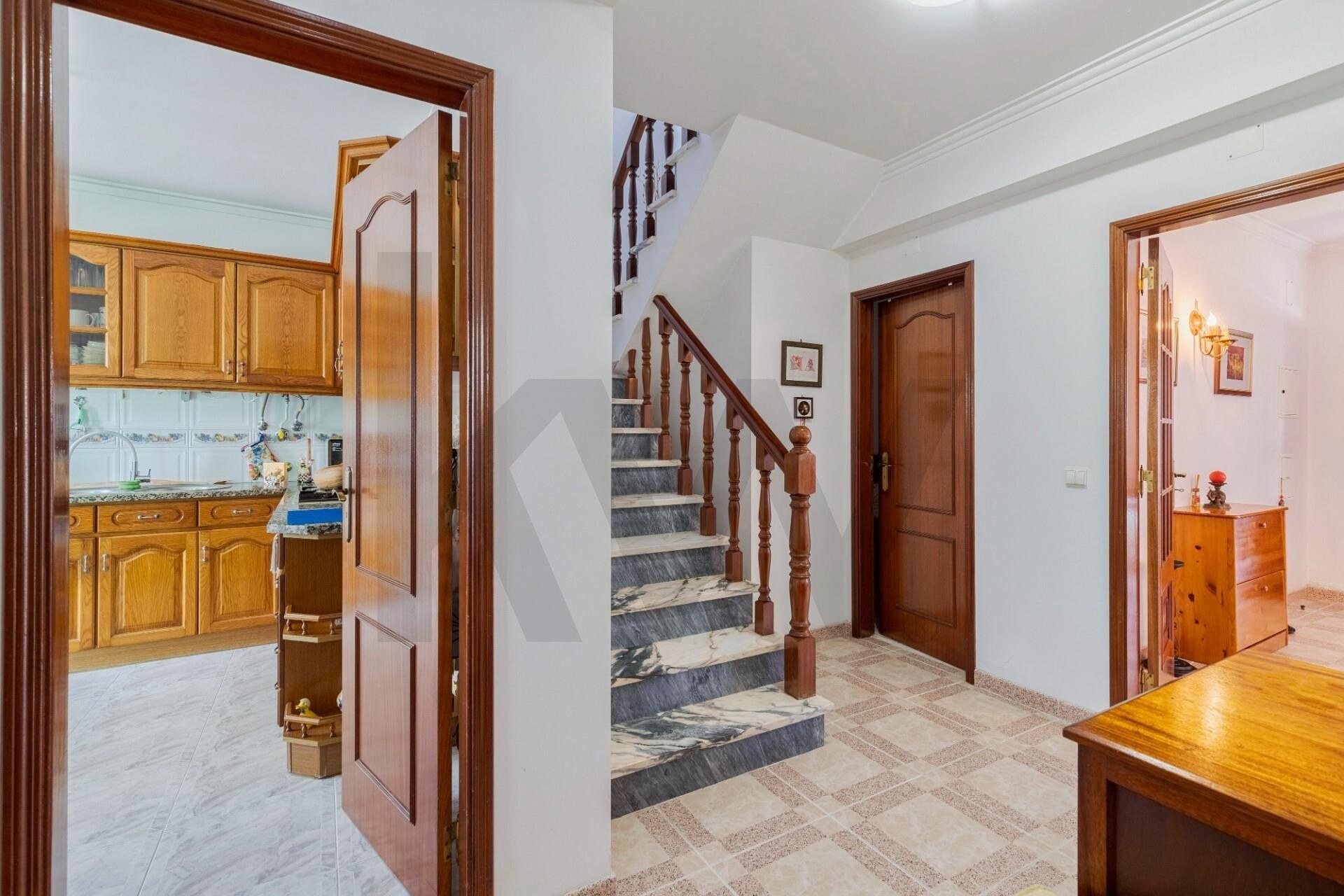 Moradia T5+ à Venda em Almada - Setúbal - Portugal - 7