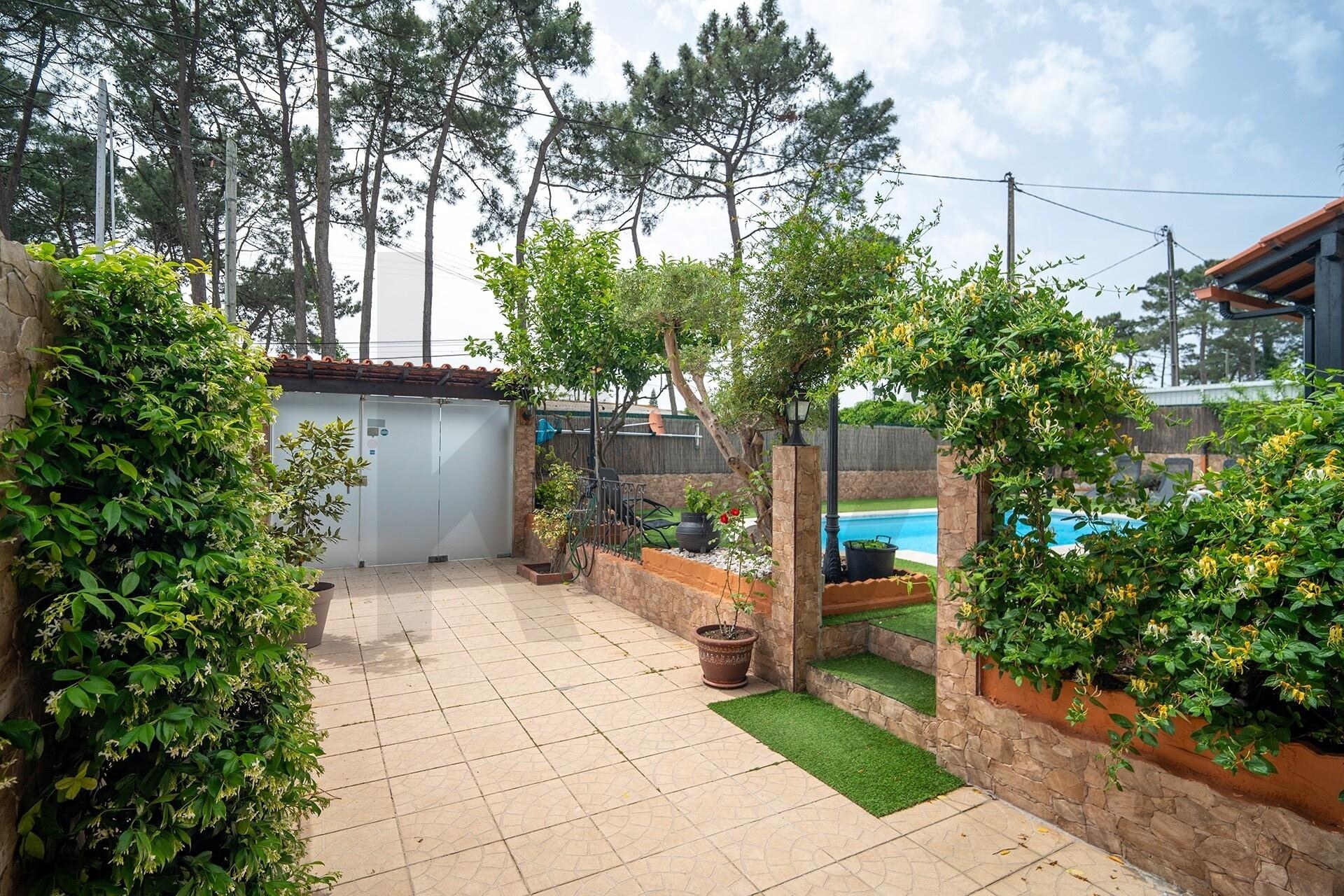 Moradia T5+ à Venda em Almada - Setúbal - Portugal - 6