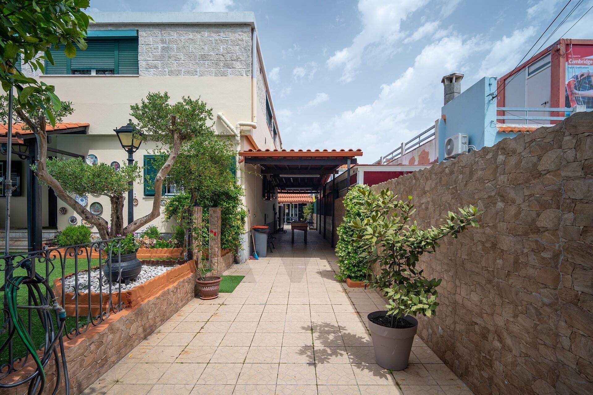 Moradia T5+ à Venda em Almada - Setúbal - Portugal - 7
