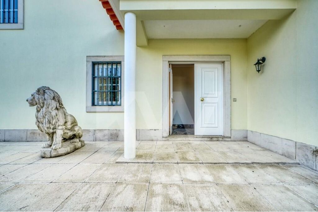 Moradia T5+ à Venda em Cascais - Lisboa - Portugal - 2